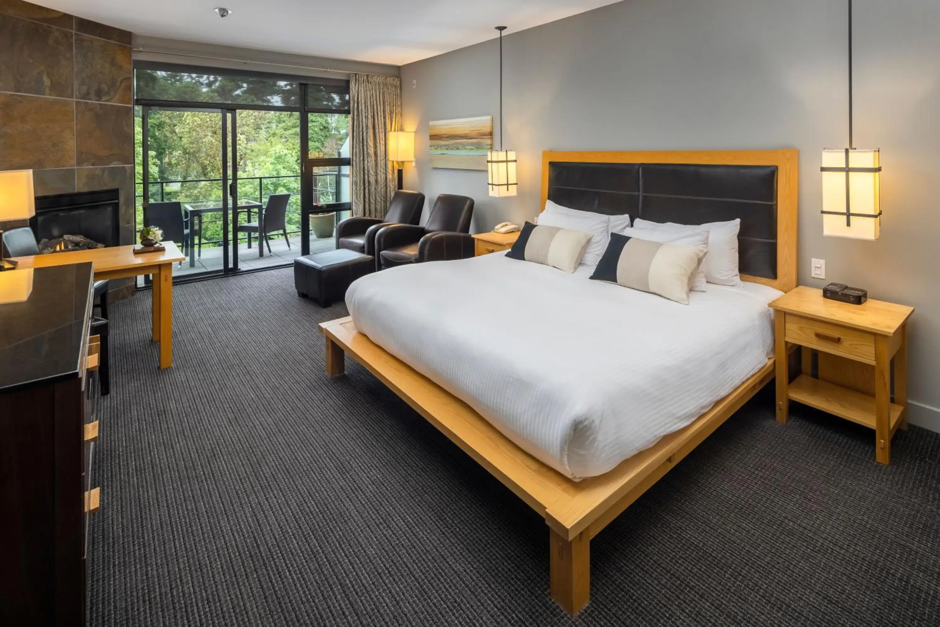 Bed in Brentwood Bay Resort