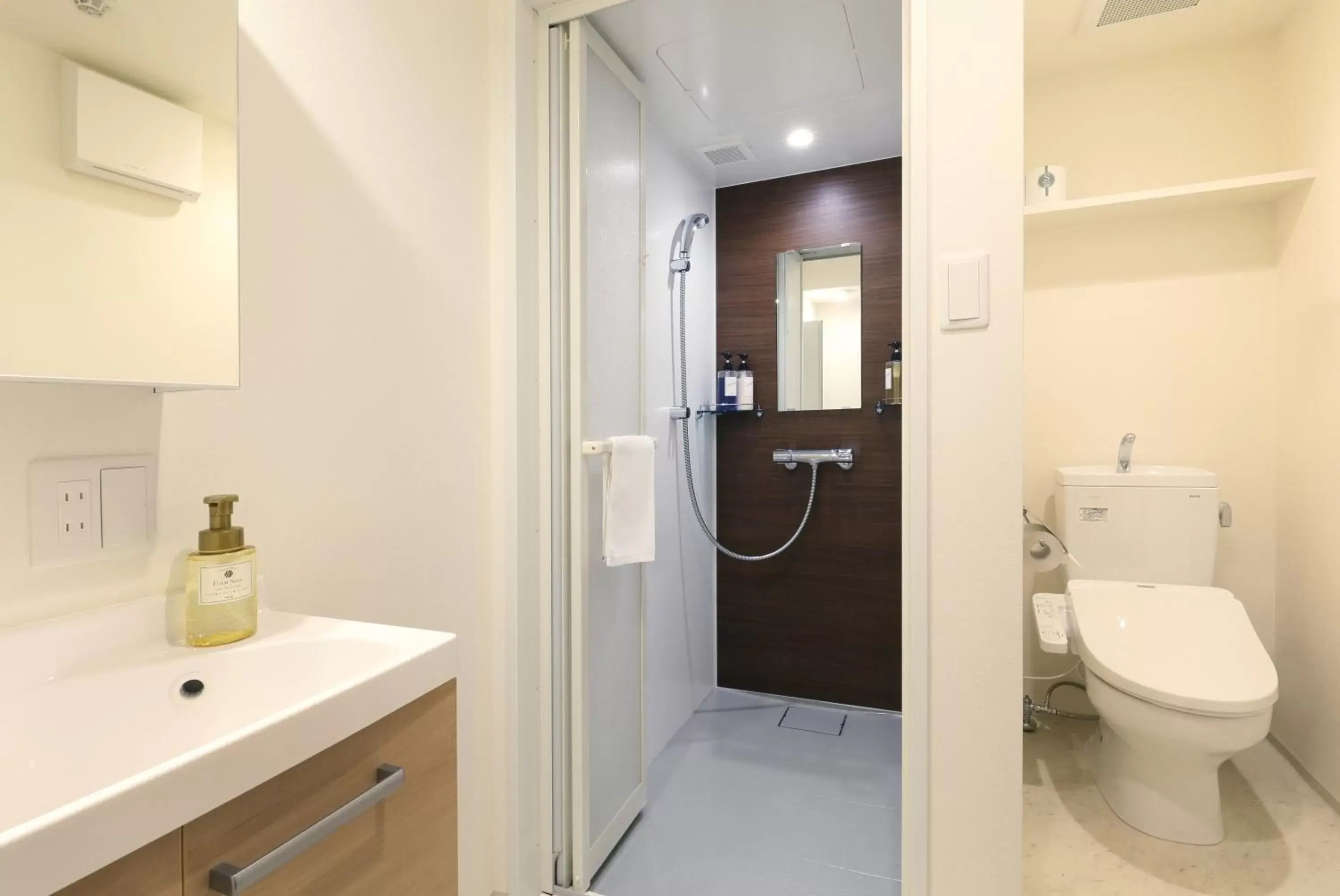 Shower, Bathroom in Residence Hotel Hakata 19