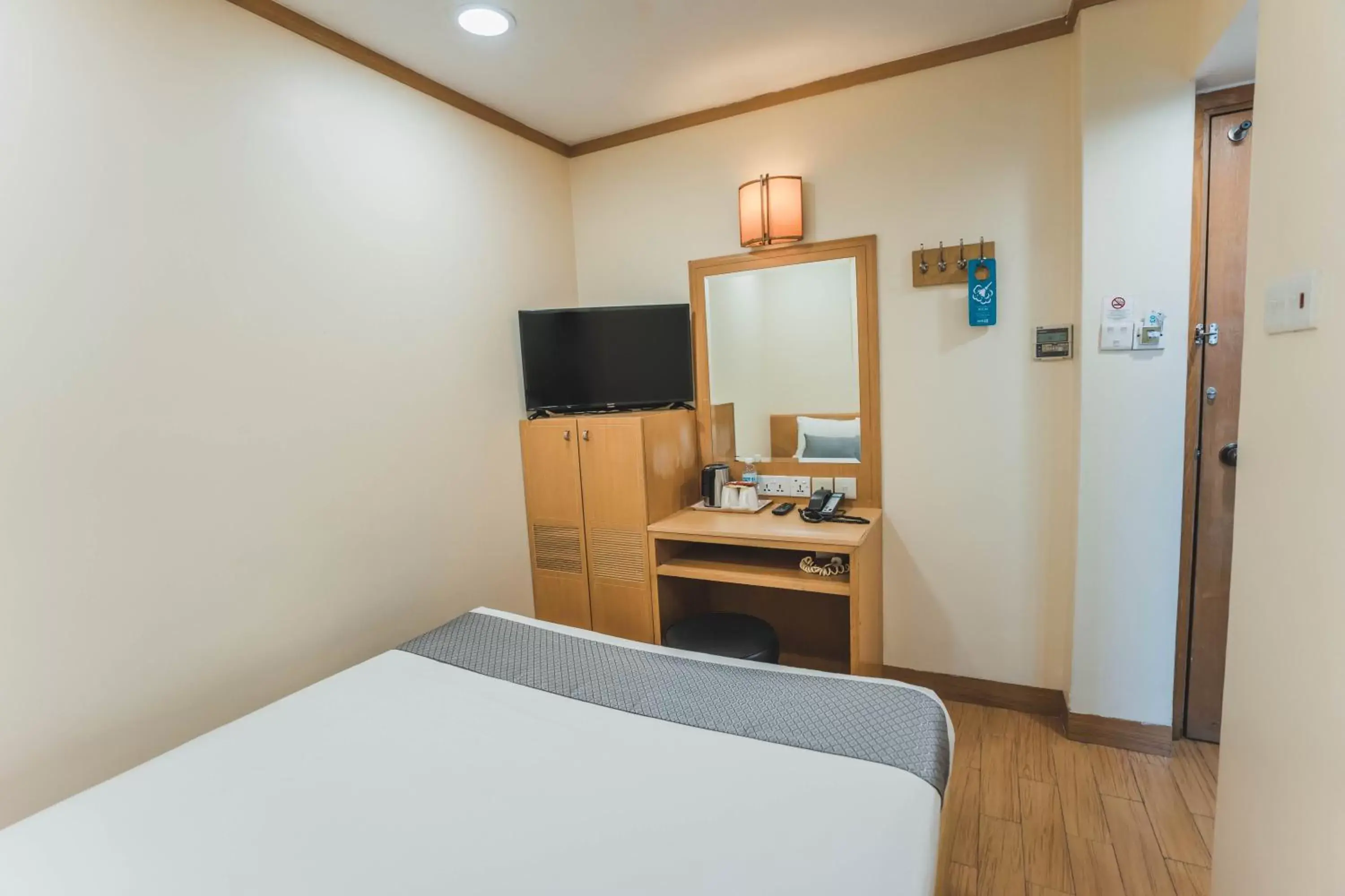 Bedroom, Bed in Hotel 81 Sakura