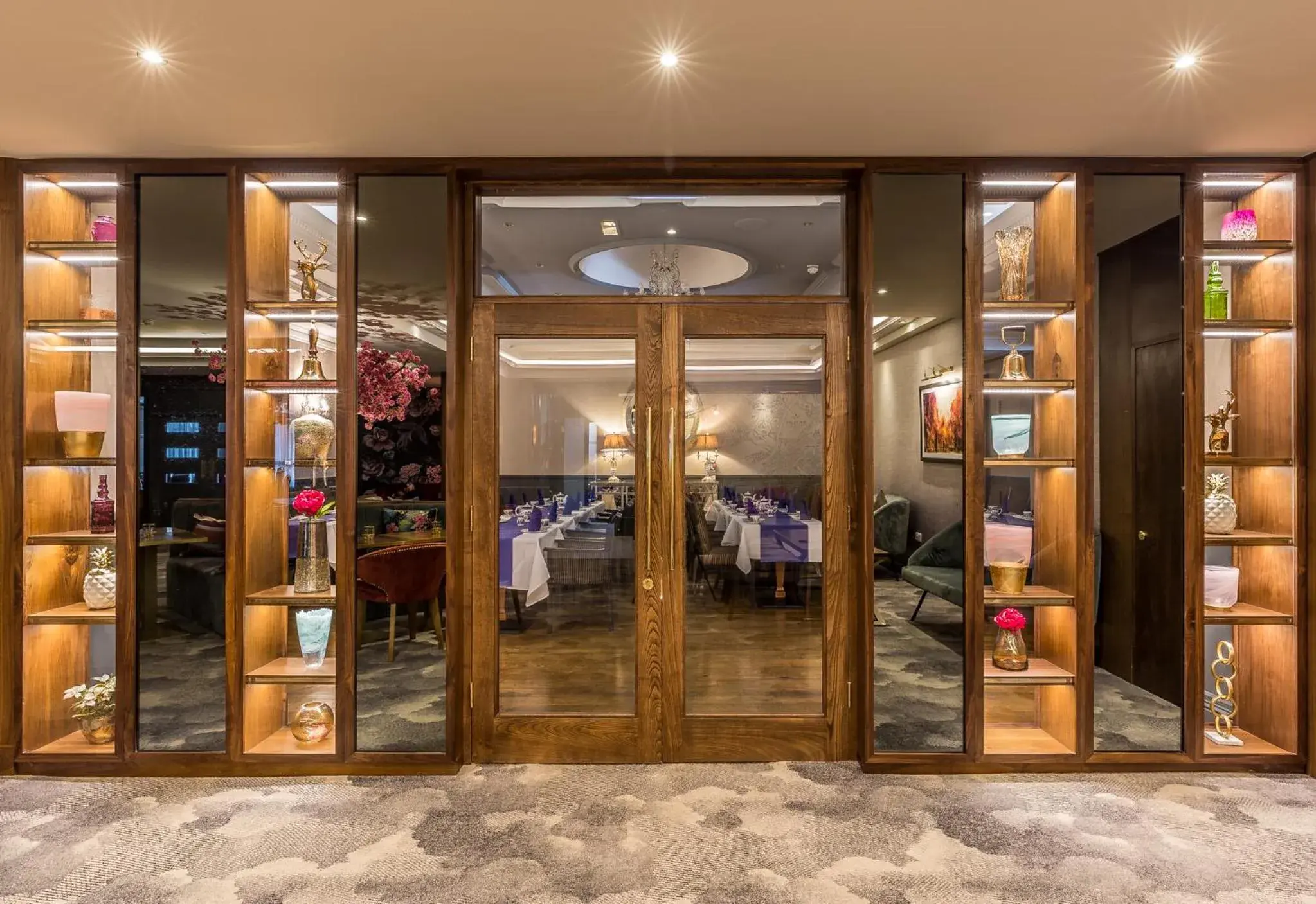 Restaurant/places to eat in Dublin Skylon Hotel Restaurant/places to eat in Dublin Skylon Hotel