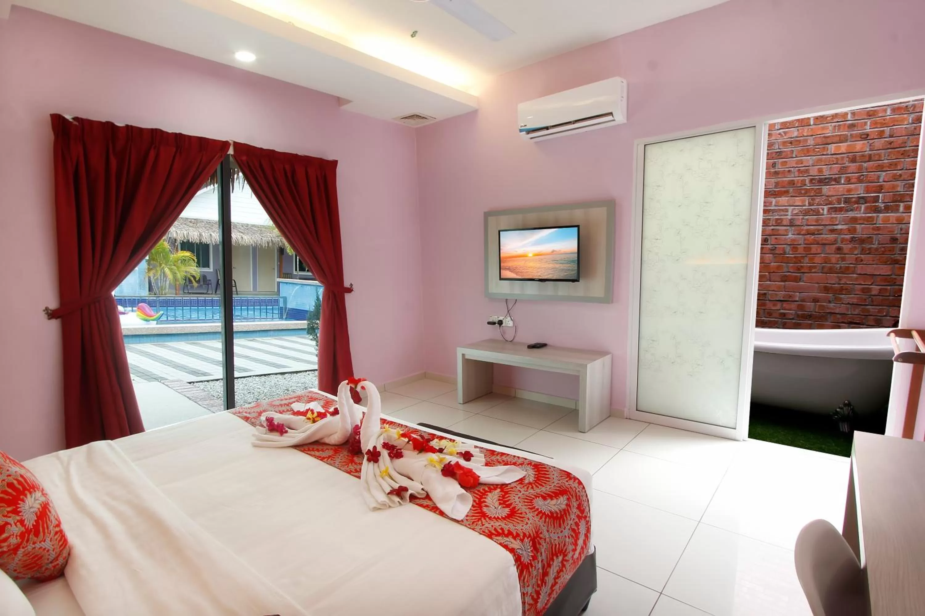 Pool view, Bed in Lavigo Resort