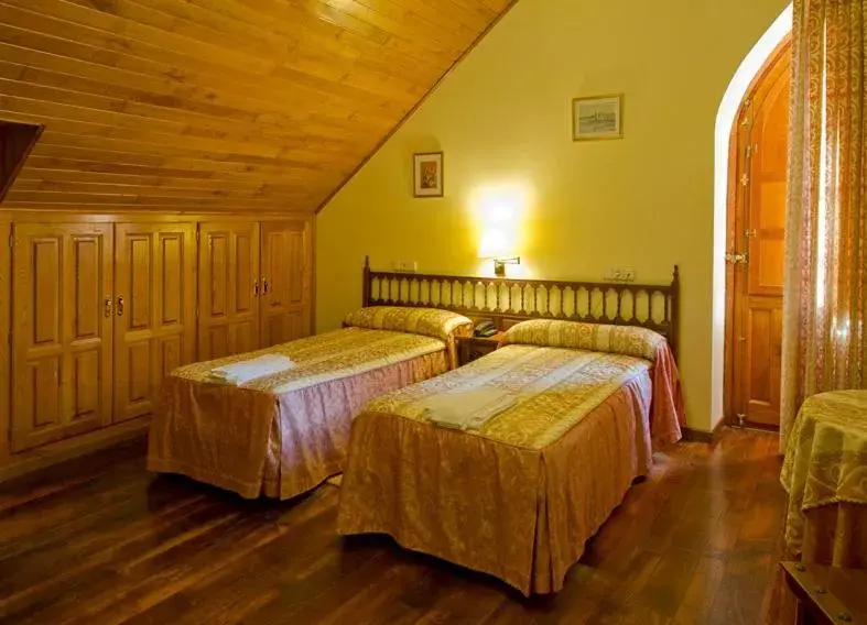 Photo of the whole room, Bed in Hotel Restaurante La Casilla