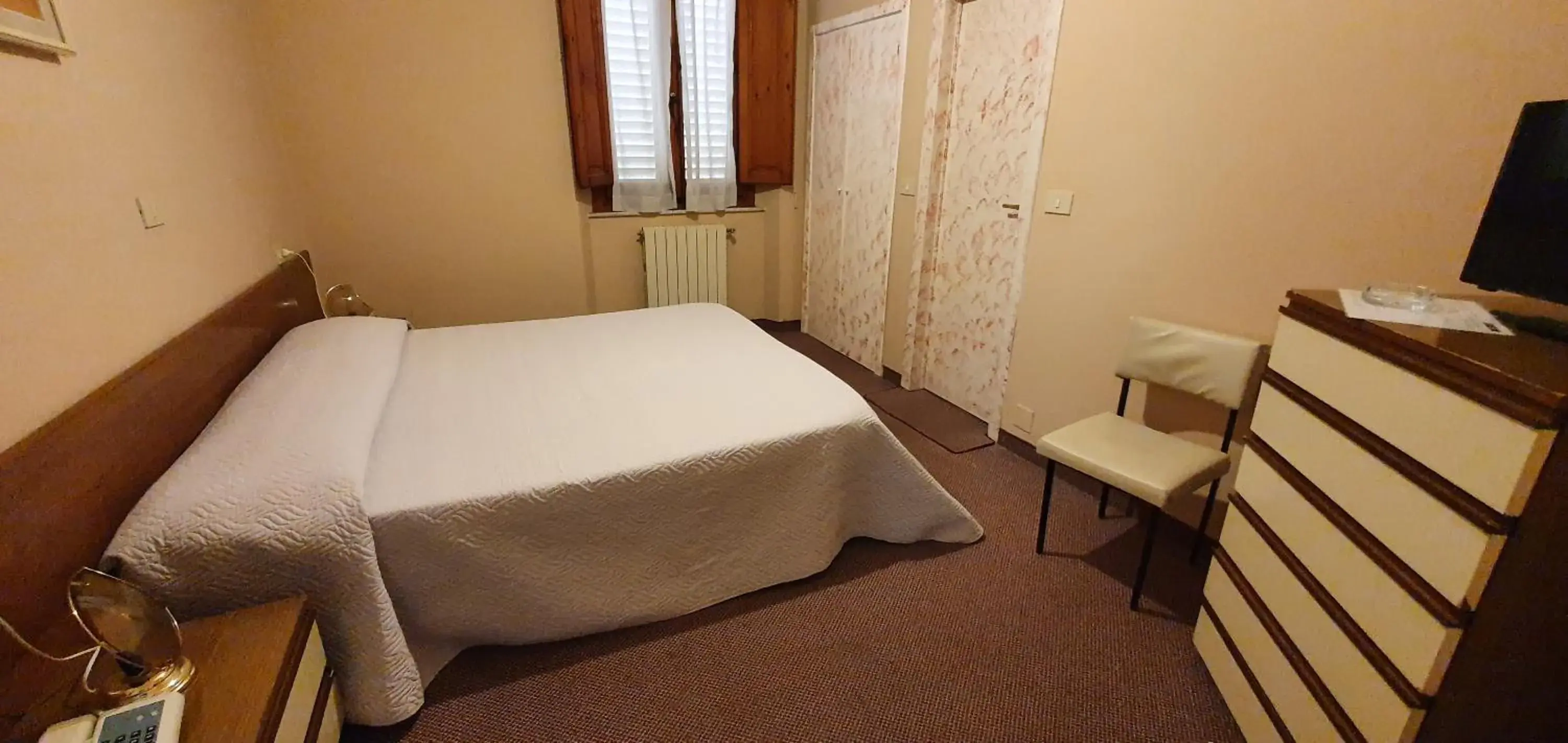 Bedroom, Bed in Hotel Giovanna