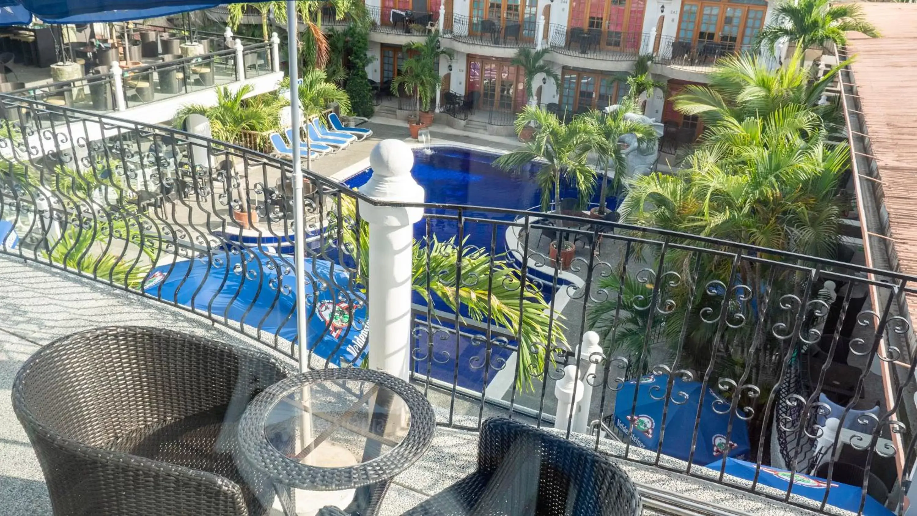 Pool View in Clarkton Hotel Apartment