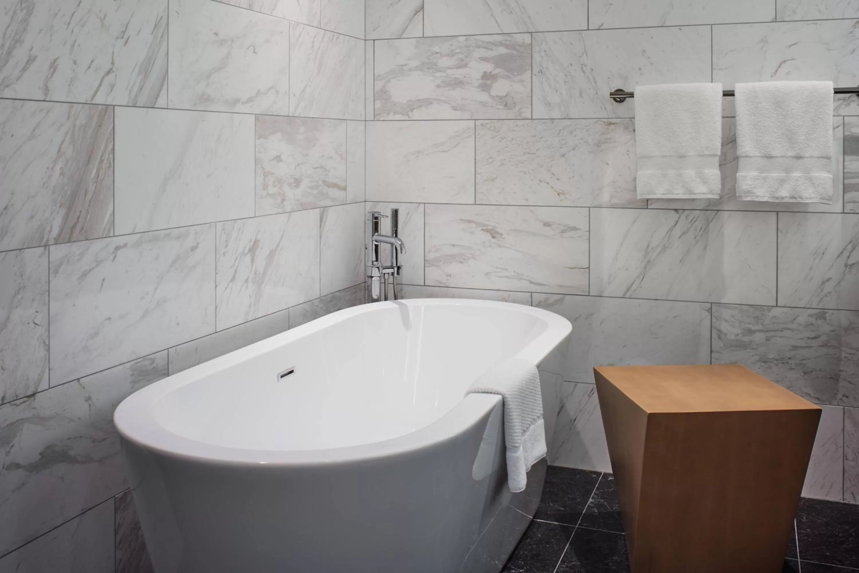 Bathroom in Toronto Marriott Markham