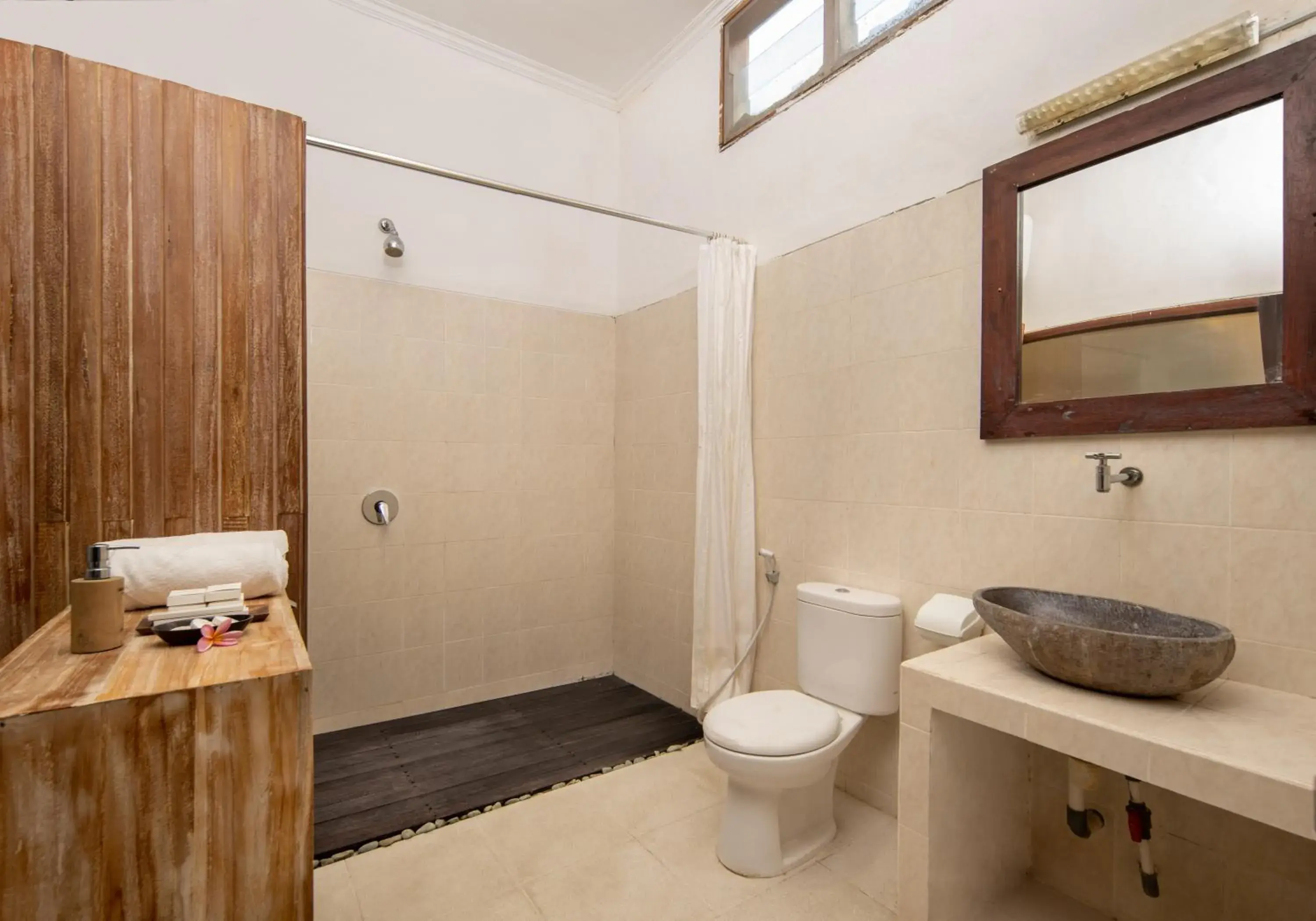 Bathroom in Ubud Raya Shala