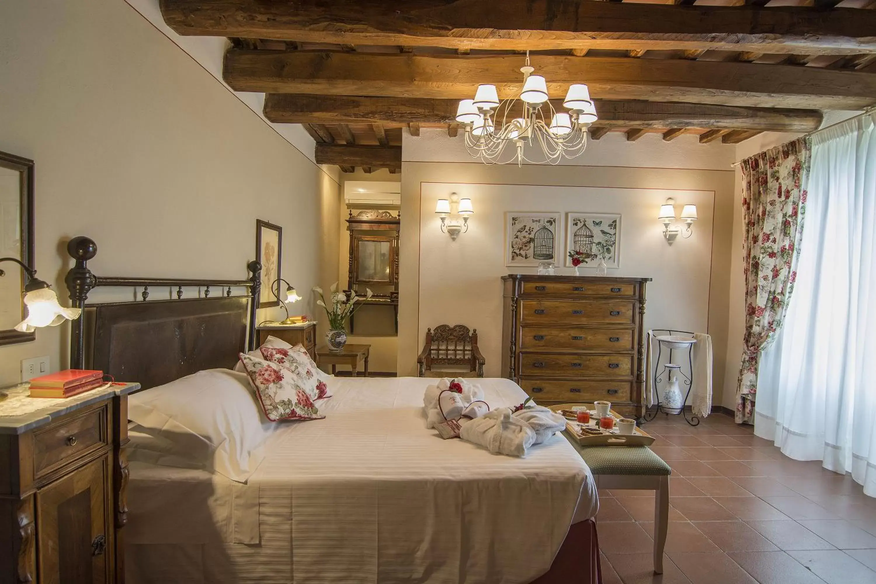 Exclusive Twin/Double Room with Panoramic View in Hotel Belvedere Di San Leonino