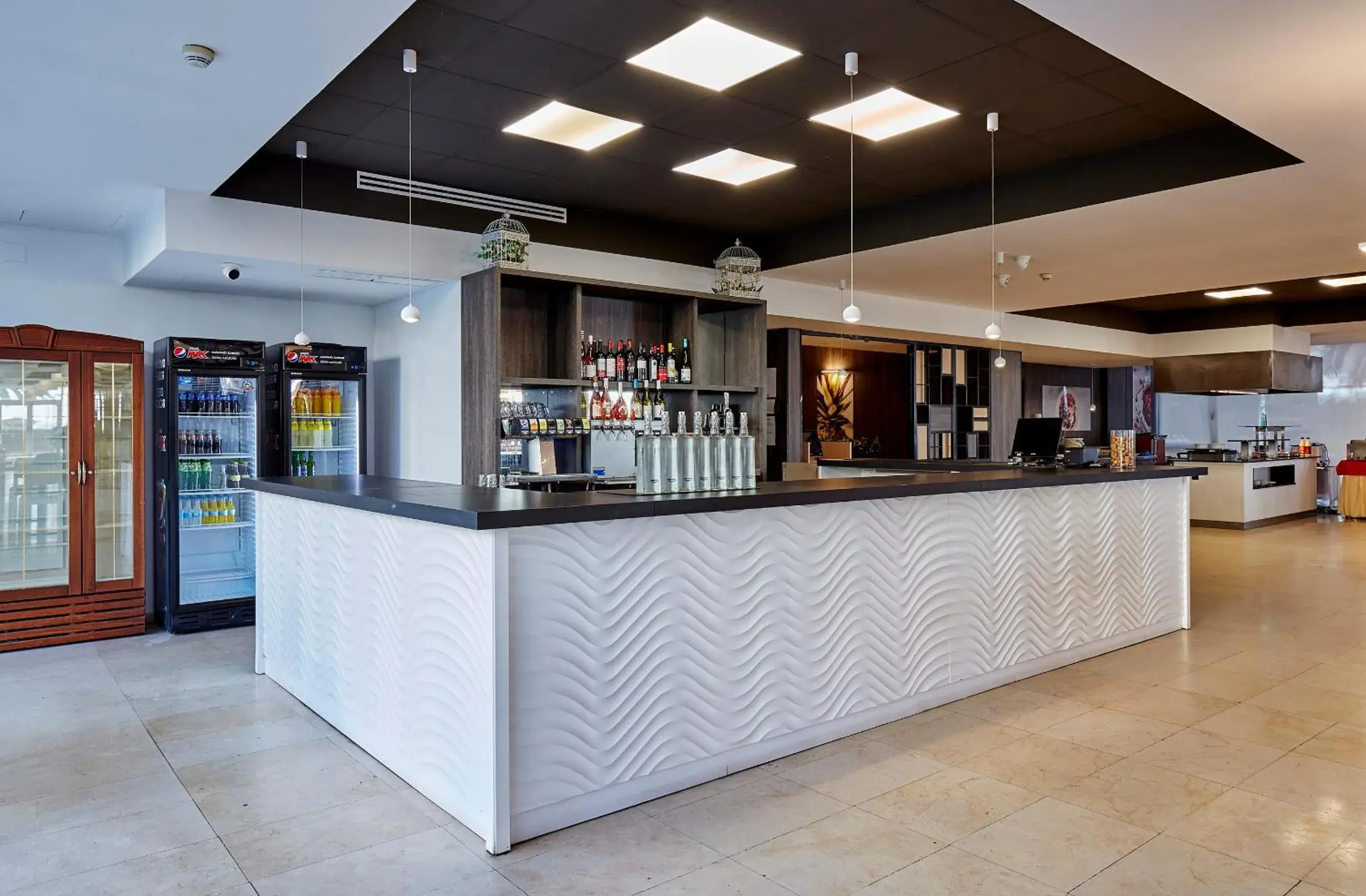 Restaurant/places to eat in Hotel Surf Mar Restaurant/places to eat in Hotel Surf Mar