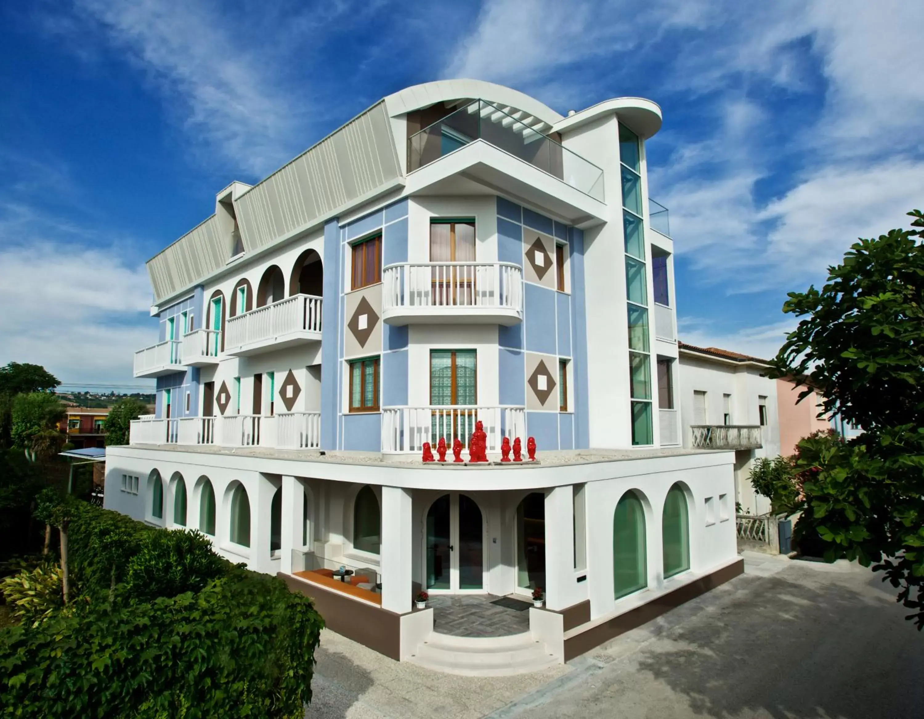 Facade/entrance, Property Building in Hotel Biancaneve Wellness