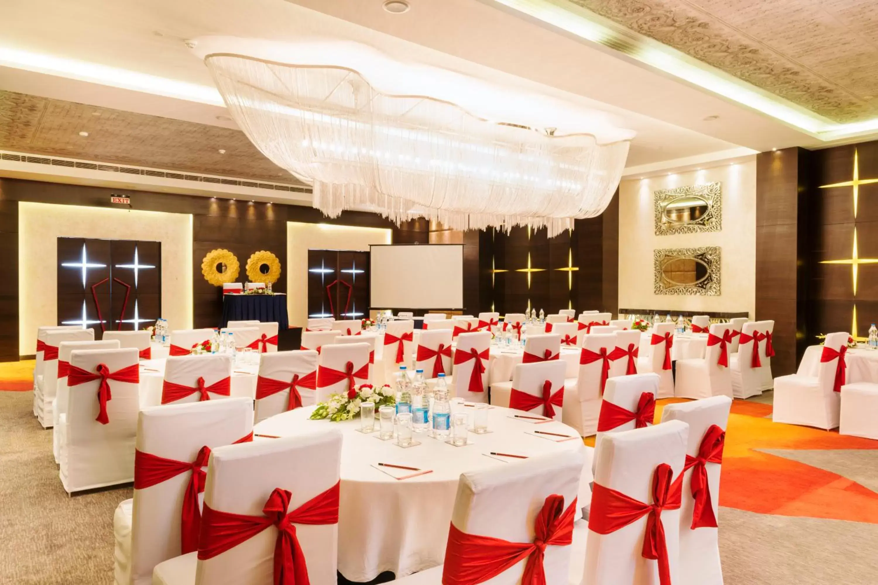 Banquet/Function facilities, Banquet Facilities in Aauris