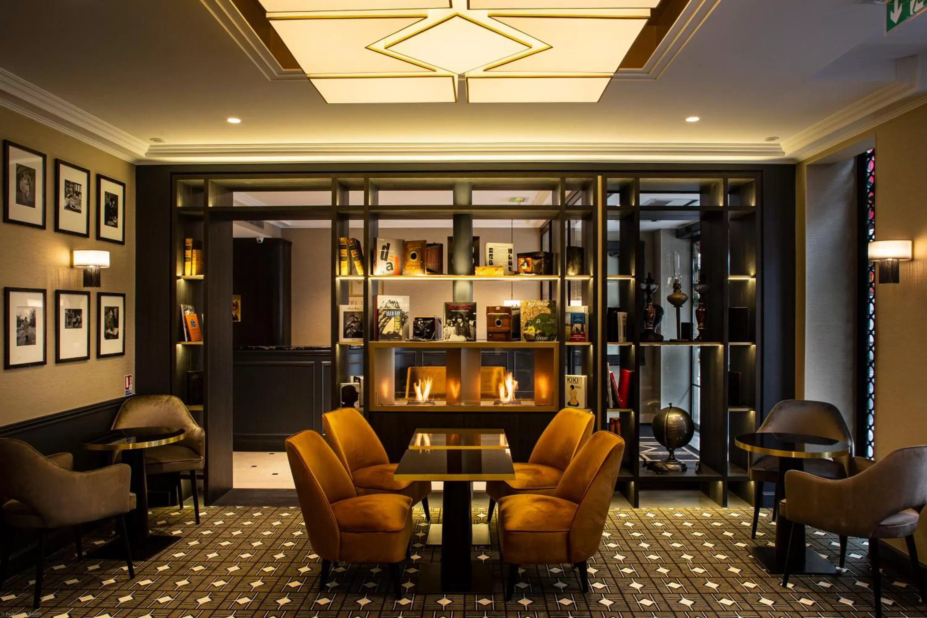 Lounge or bar, Lounge/Bar in Lenox Montparnasse