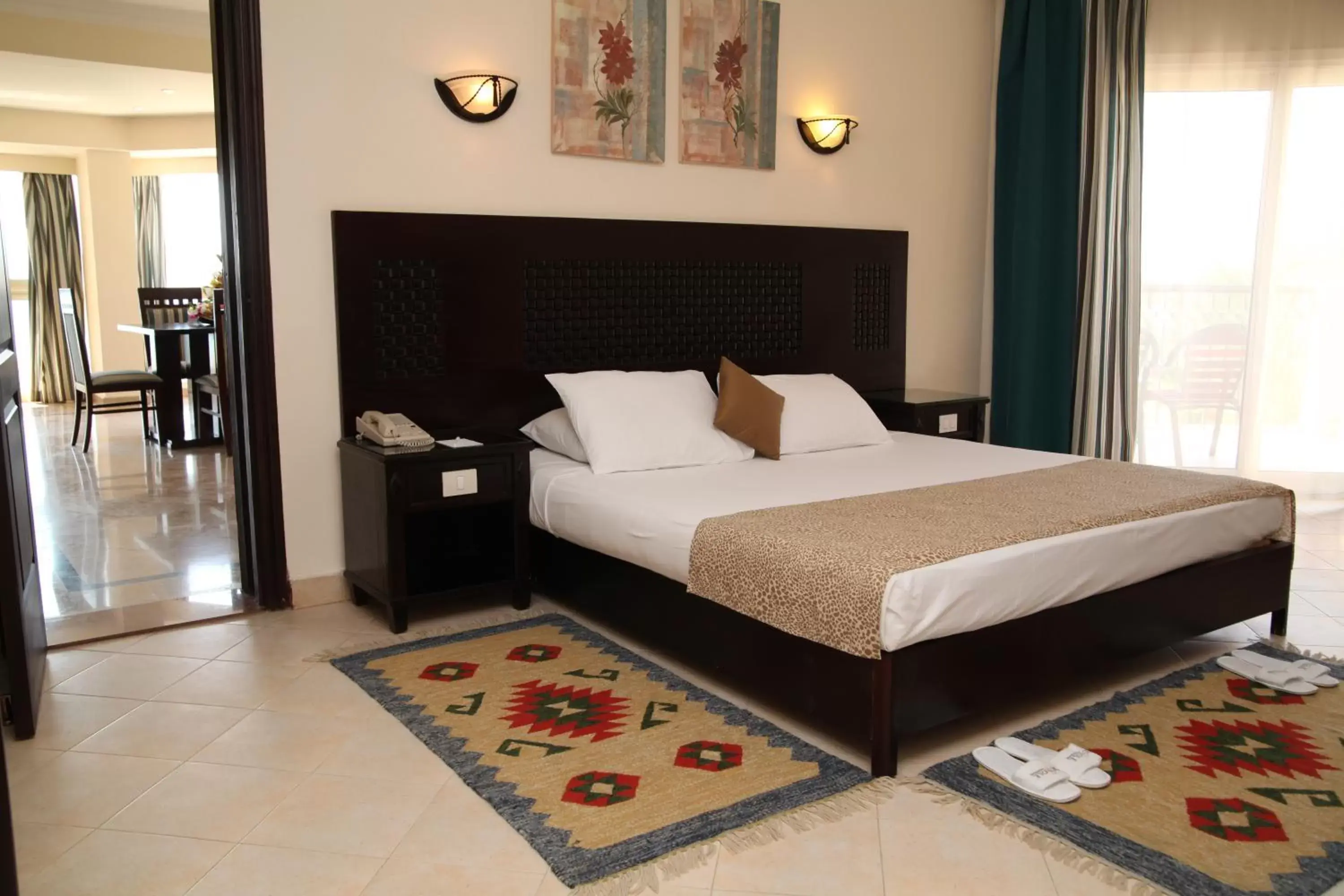 Bedroom, Bed in Pyramisa Beach Resort Sahl Hasheesh