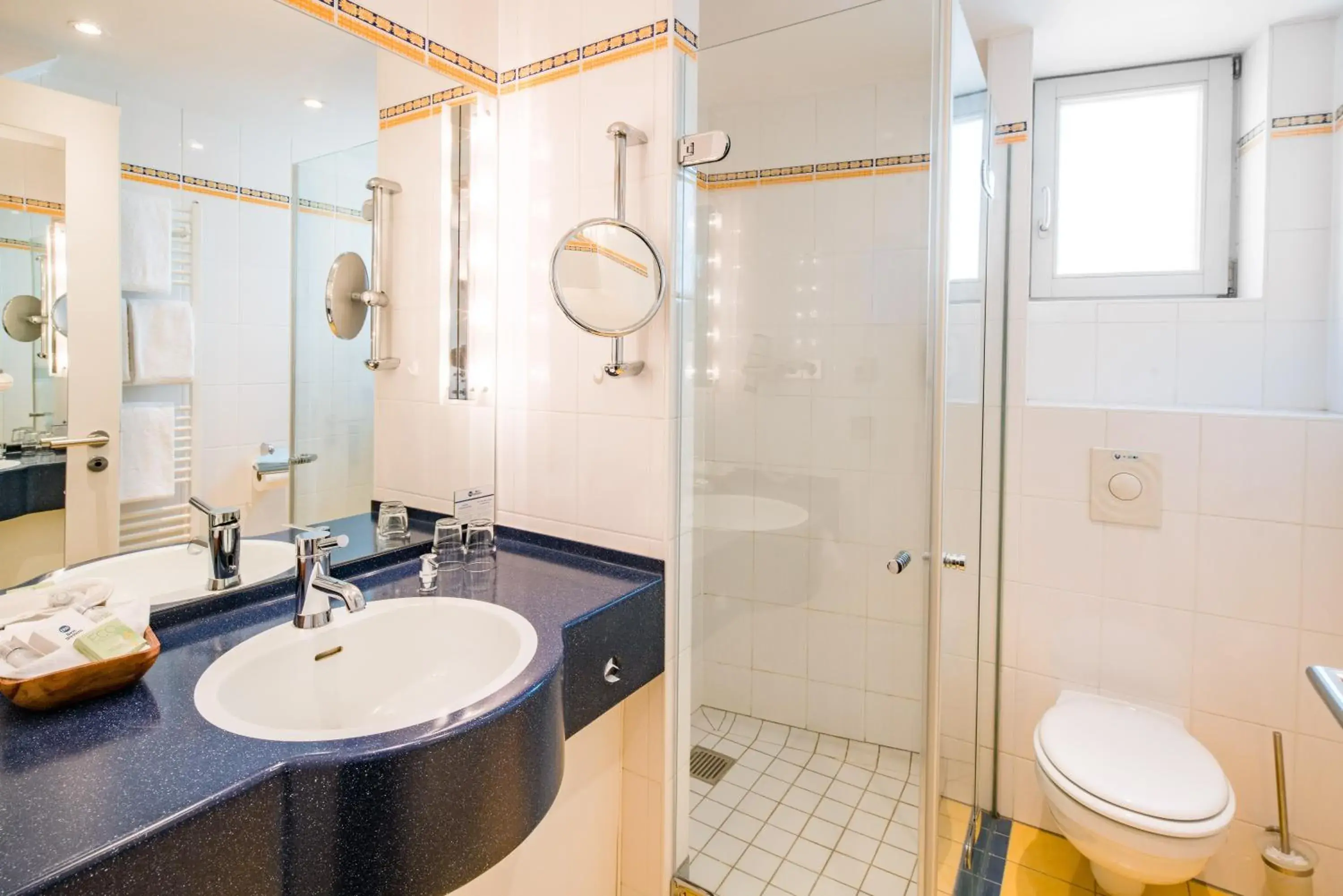 Photo of the whole room, Bathroom in Best Western Hotel Kantstrasse Berlin