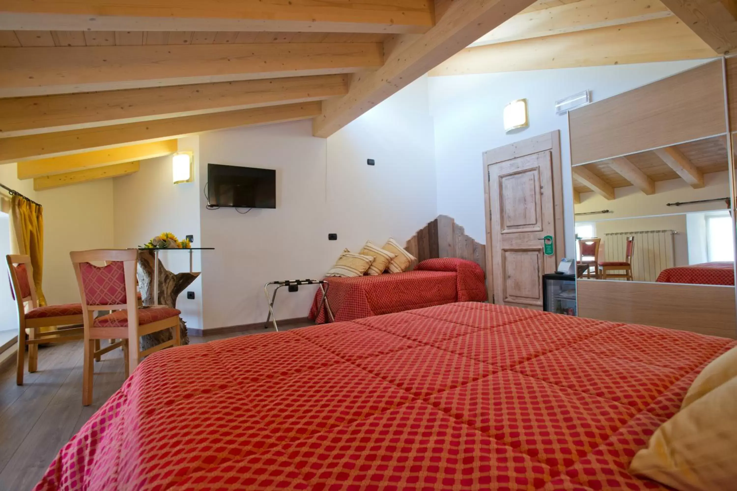 Photo of the whole room, Bed in Hotel Garni Le Corti