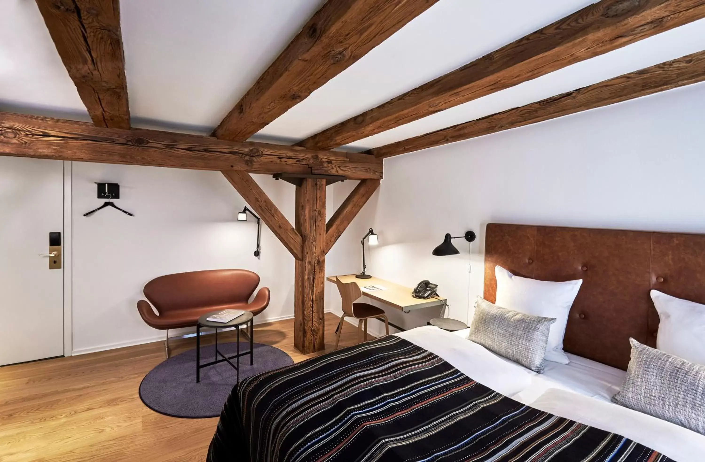 Photo of the whole room, Bed in 71 Nyhavn Hotel