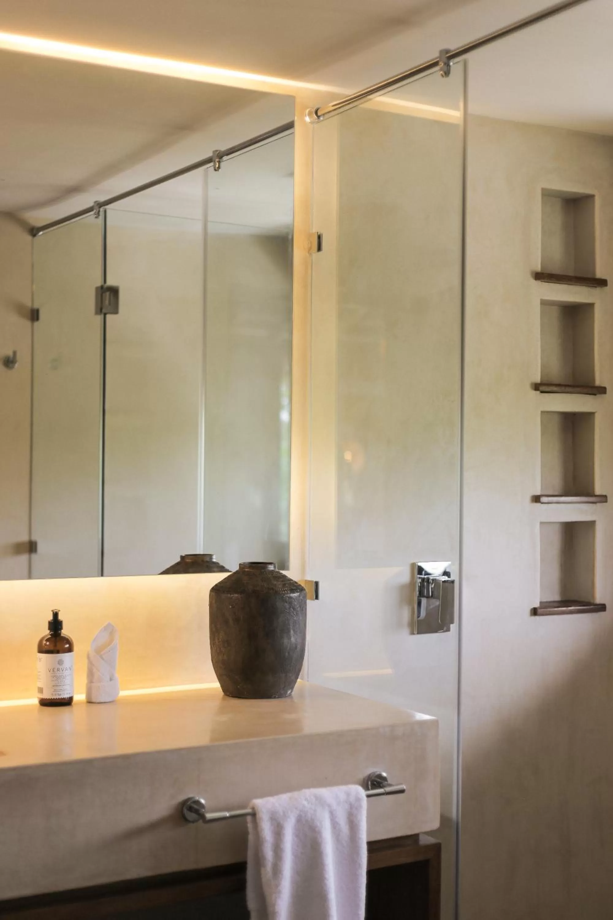 Bathroom in Zereno Tulum Beach Club Access