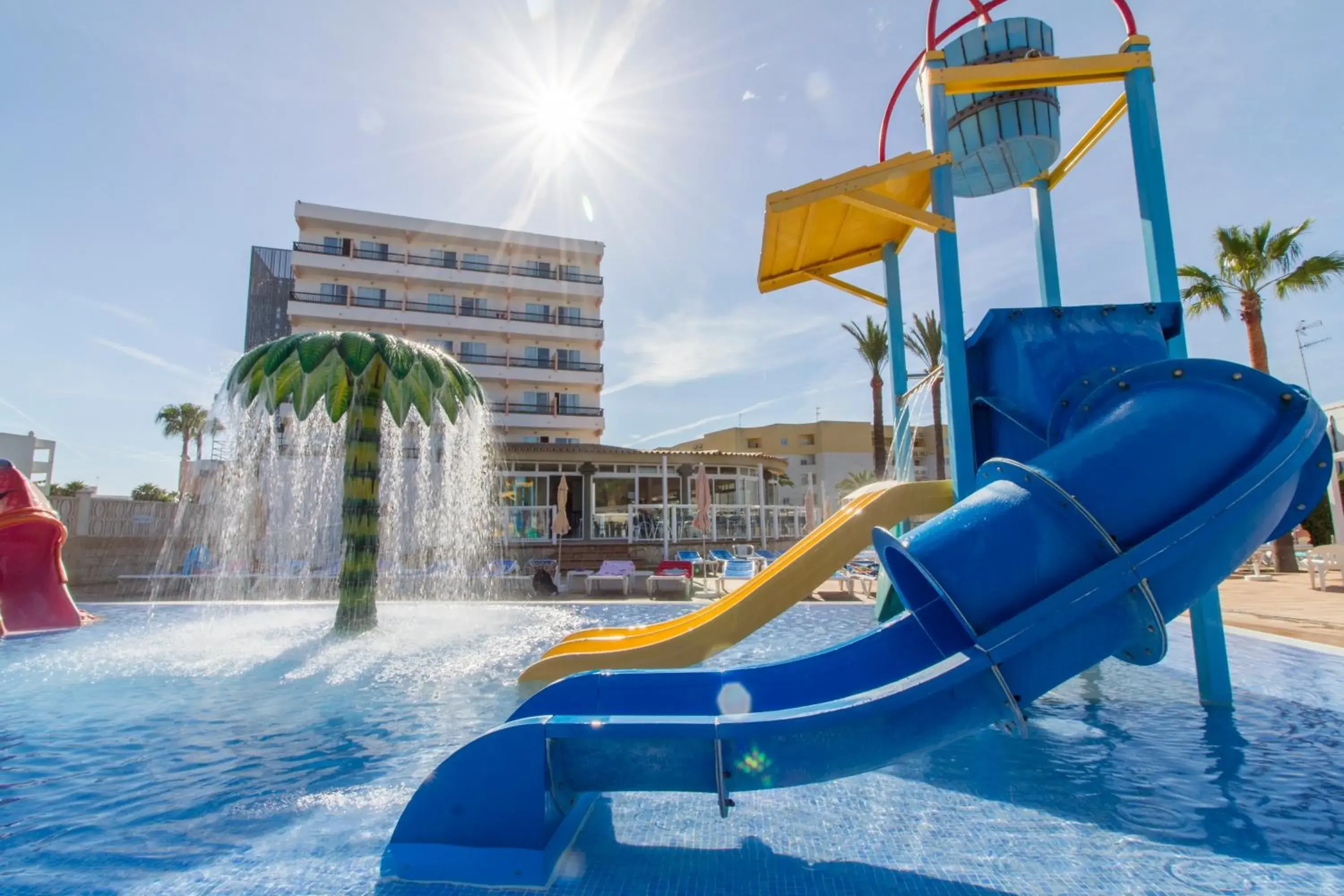Swimming pool, Water Park in Hotel Caribe