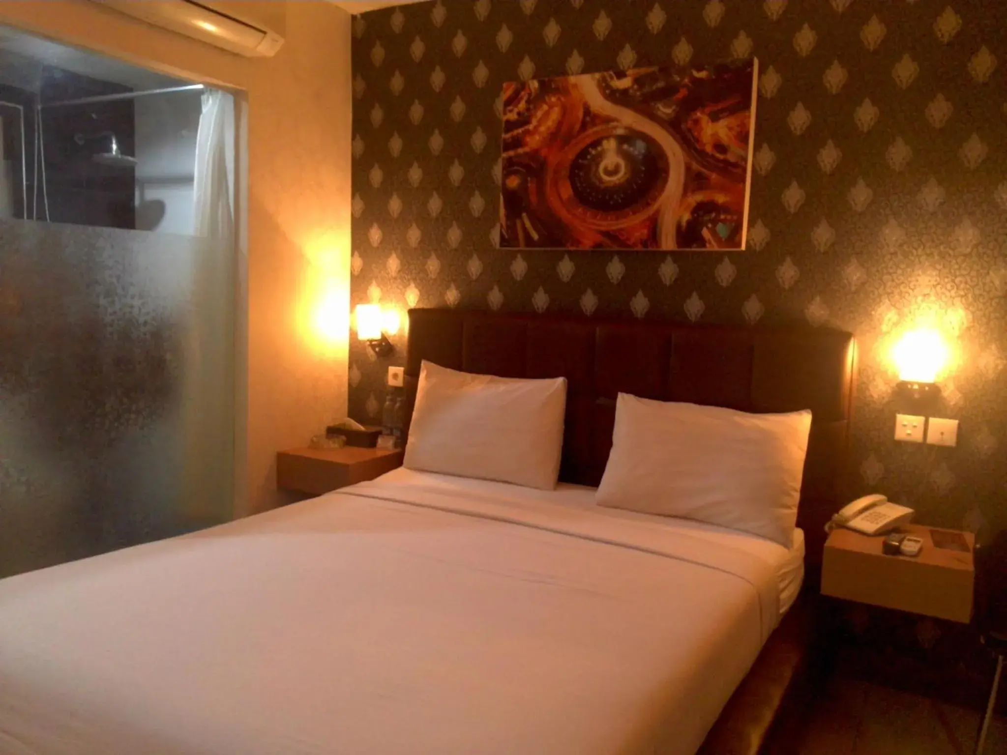 Photo of the whole room, Bed in Antoni Hotel