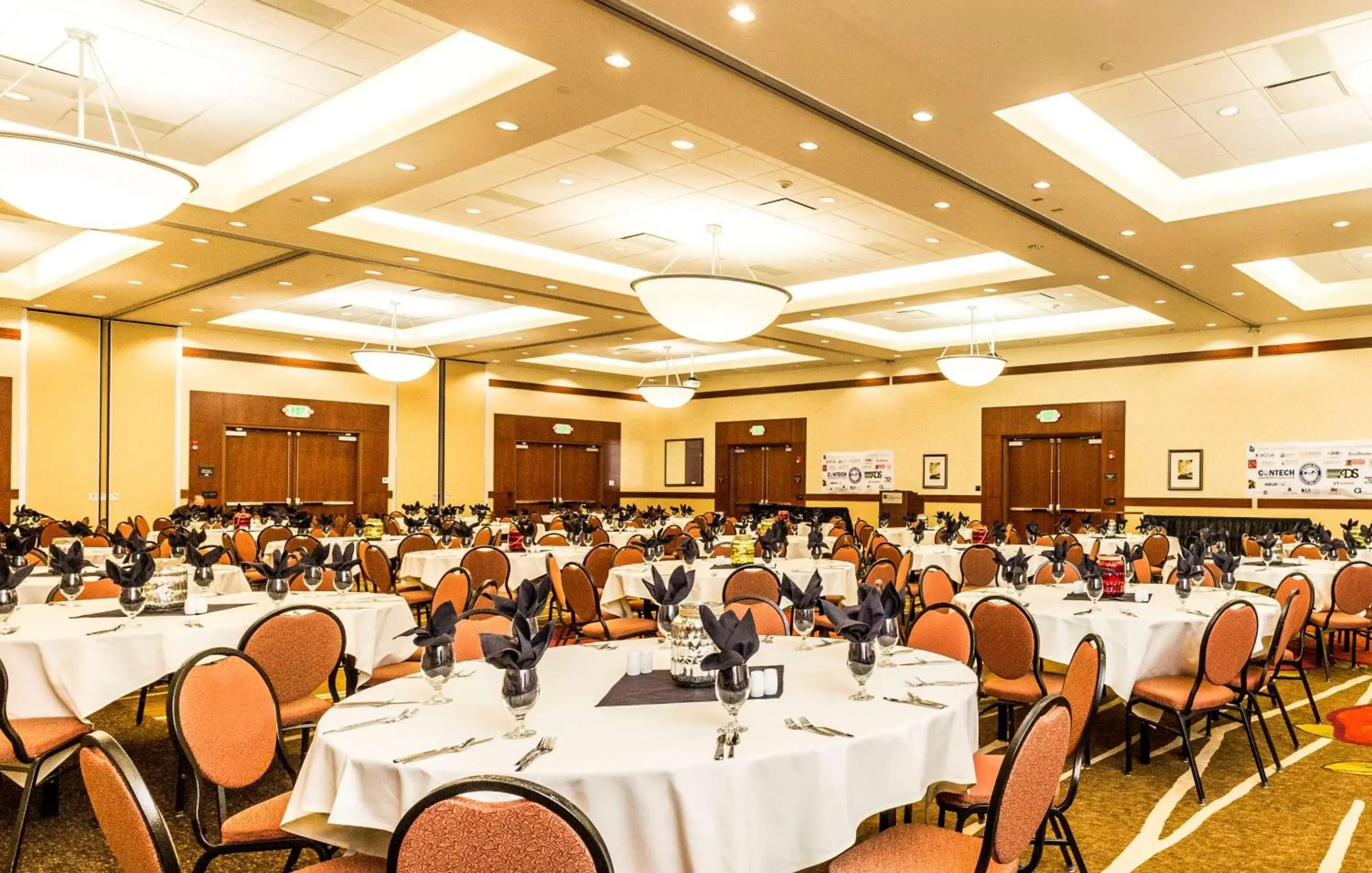 Meeting/conference room, Restaurant/Places to Eat in Hilton Garden Inn St. George