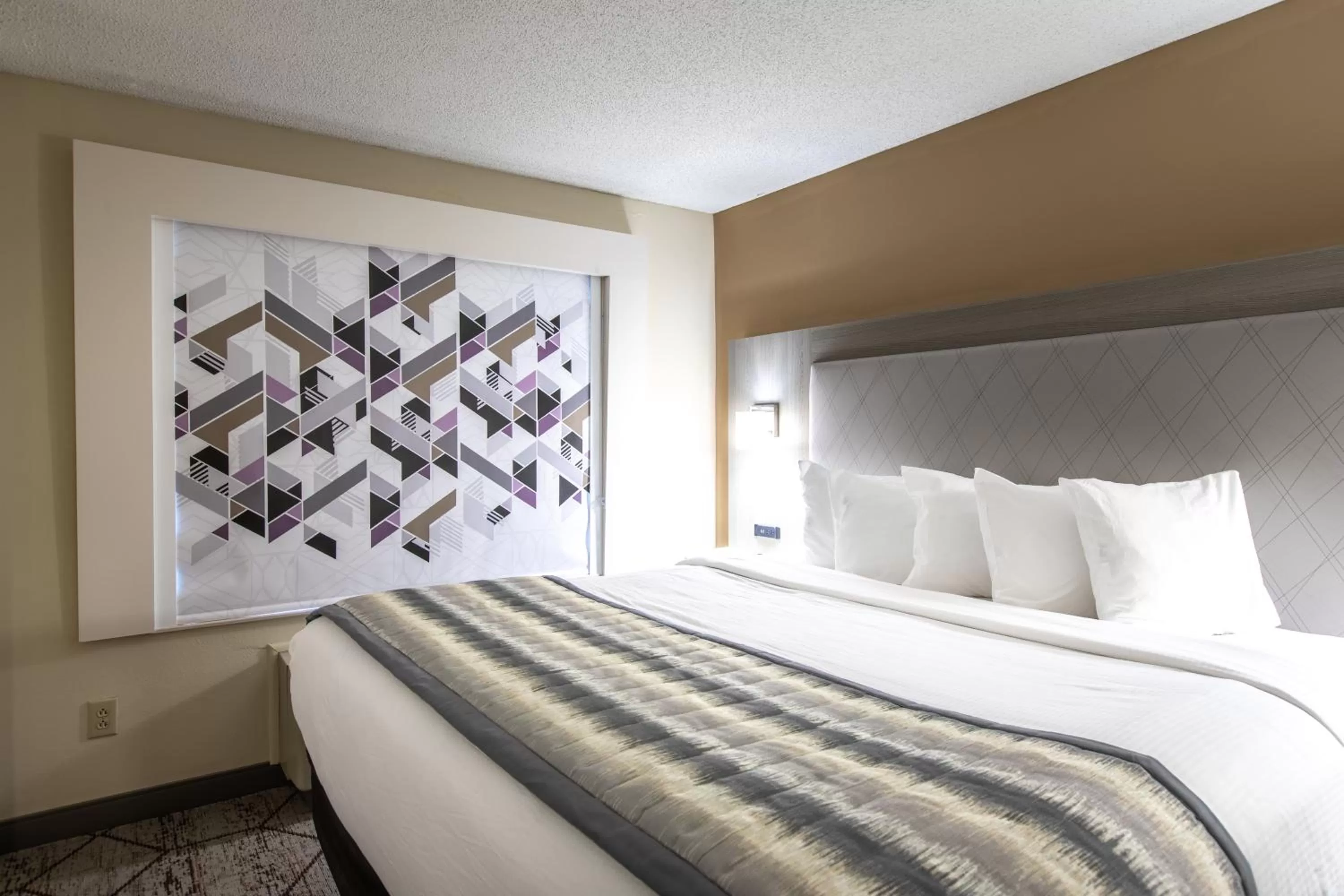 Bed in Wingate by Wyndham Charlotte Concord Mills/Speedway