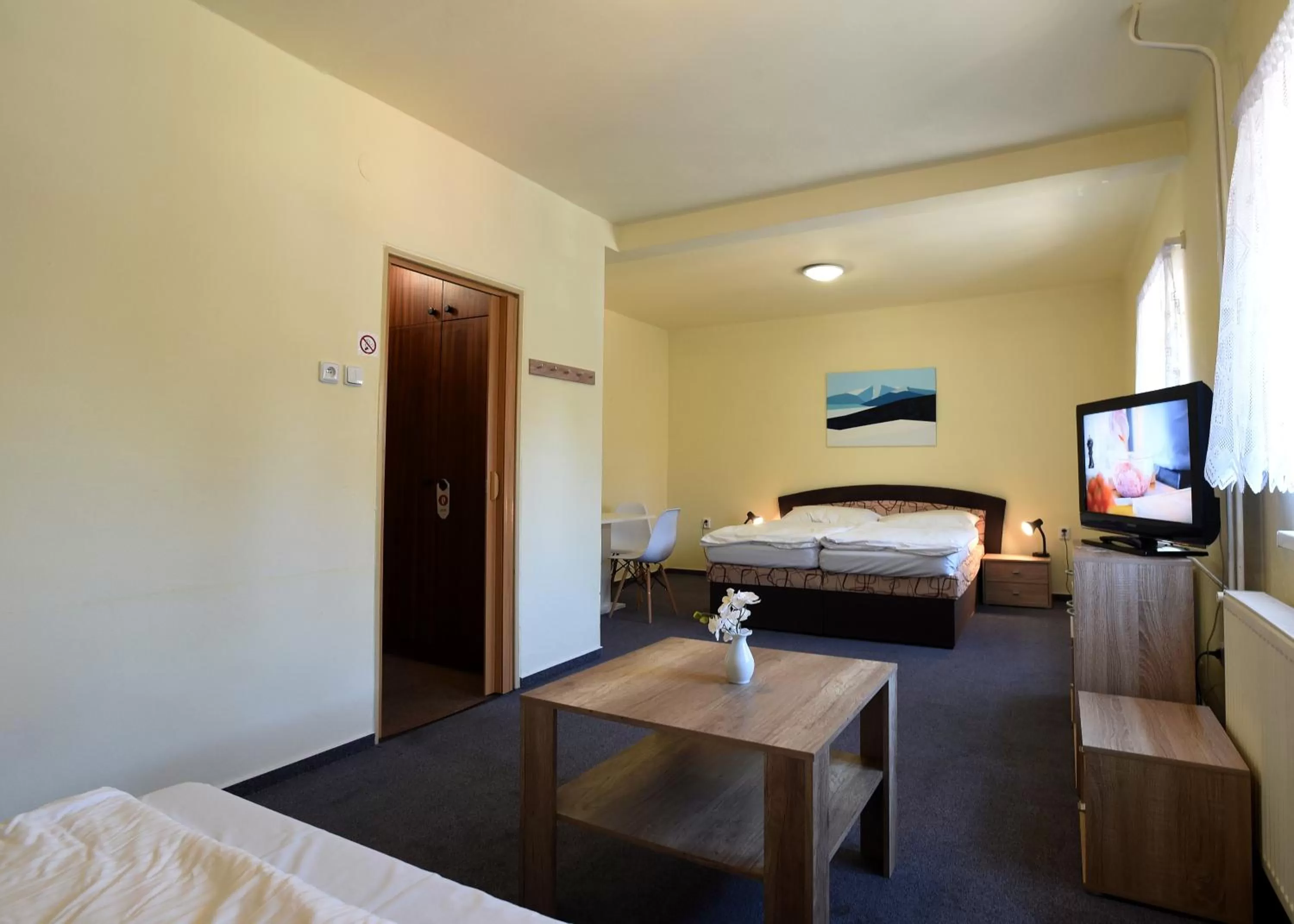 Bed in Hotel U Jezírka