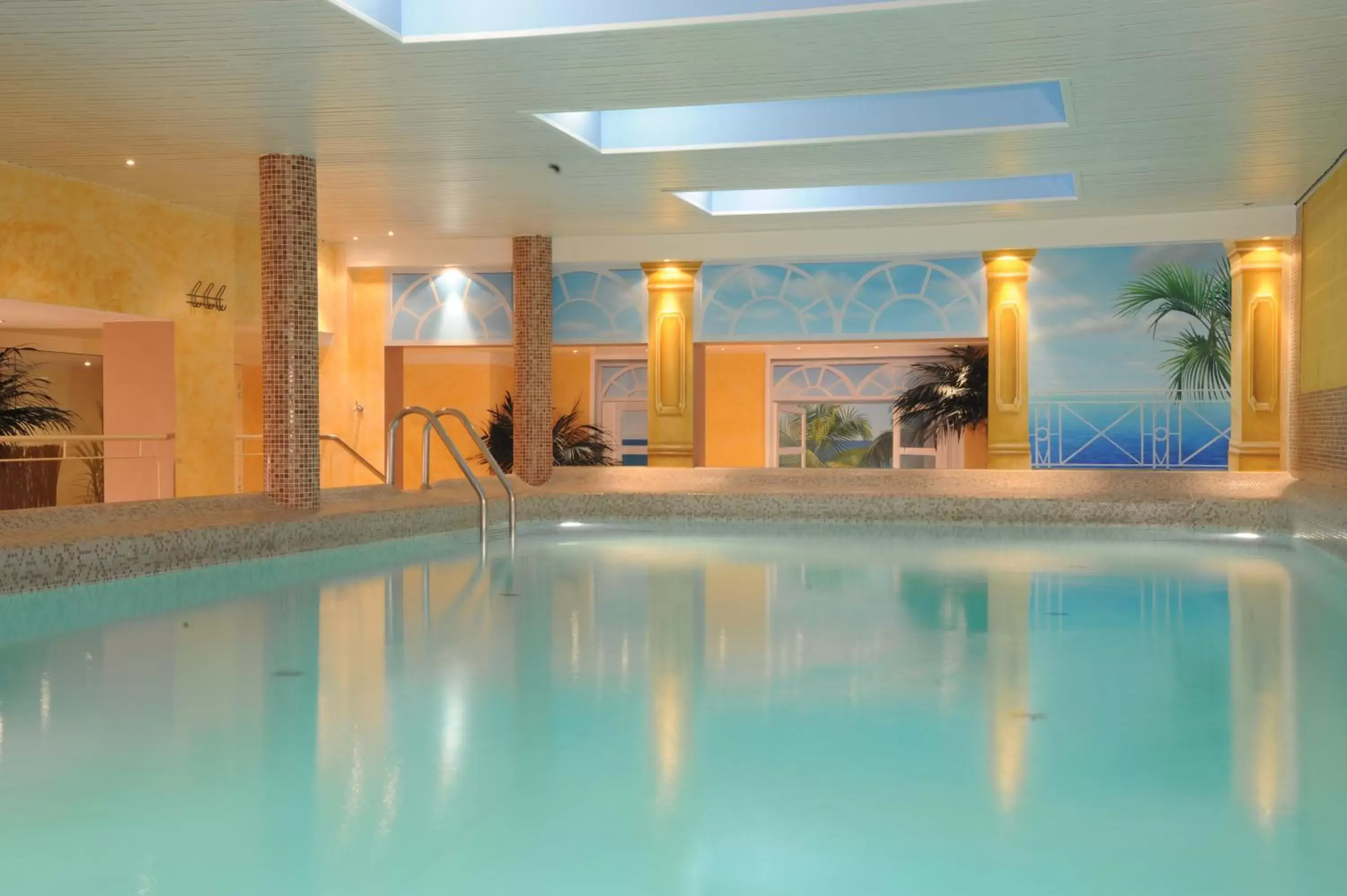 Swimming Pool in Best Western Hotel zur Post