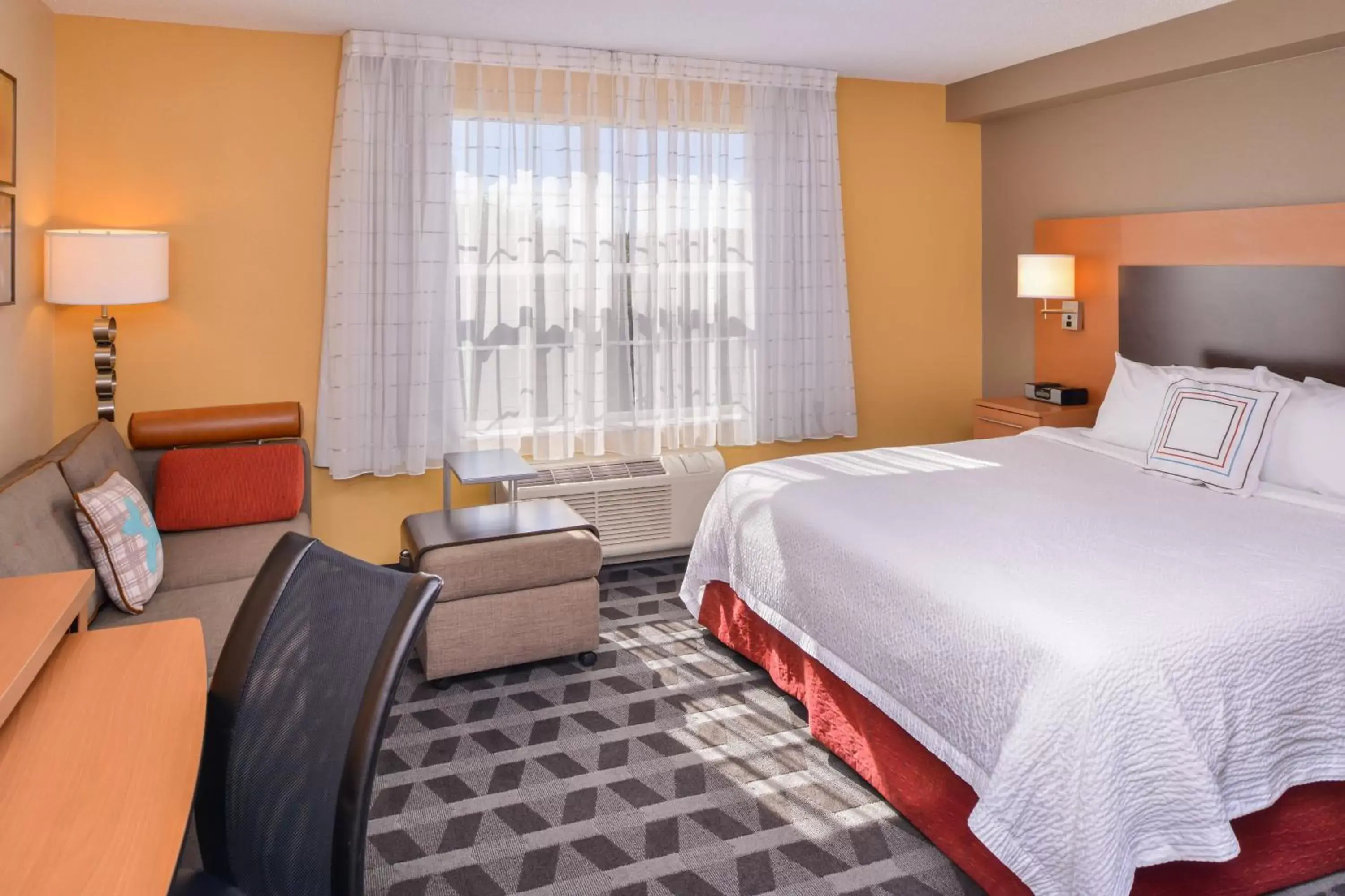 Photo of the whole room, Bed in TownePlace Suites Arundel Mills BWI Airport