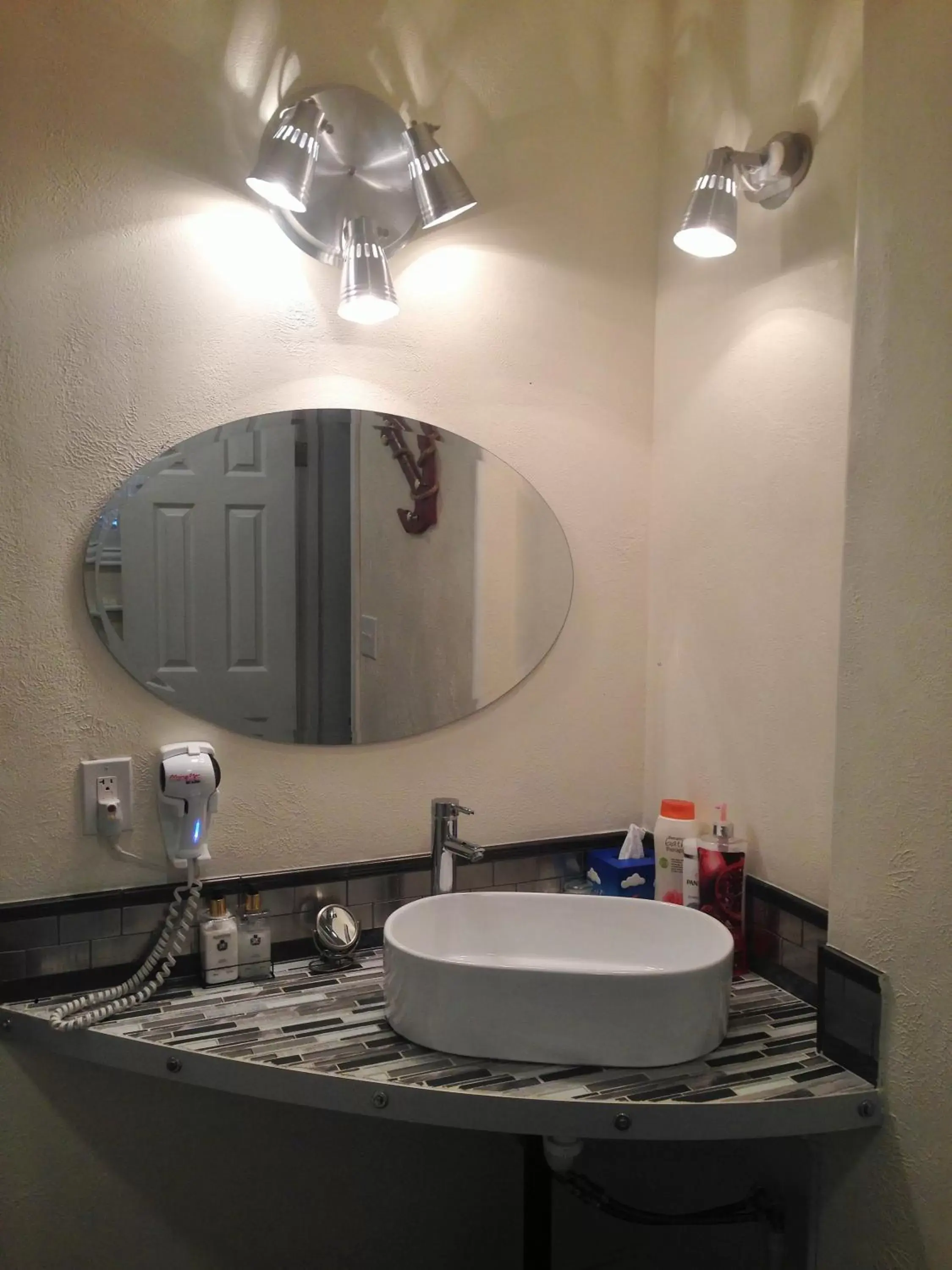 Bathroom in Capri Beach Hotel