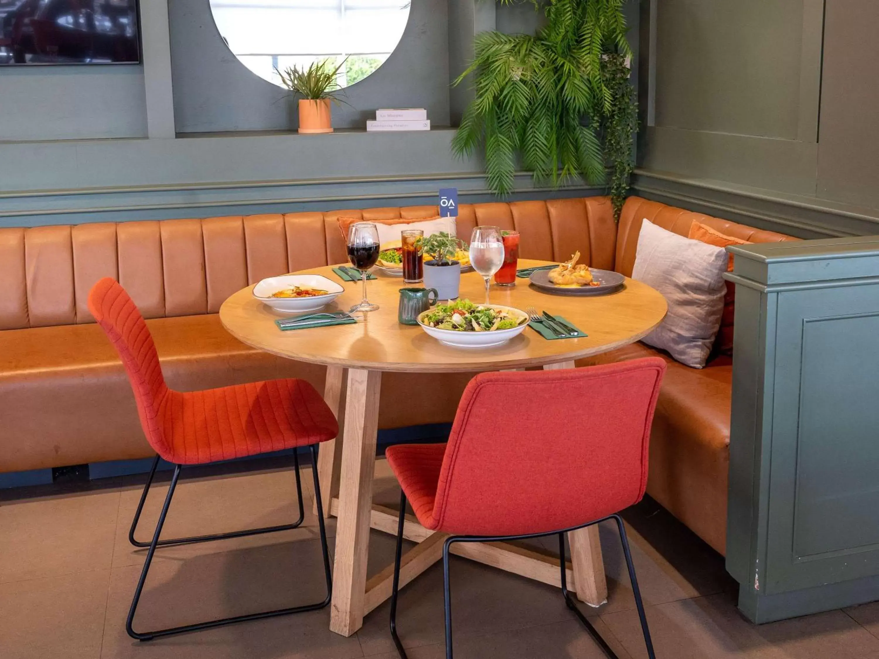 Restaurant/places to eat in ibis Concepcion Restaurant/places to eat in ibis Concepcion