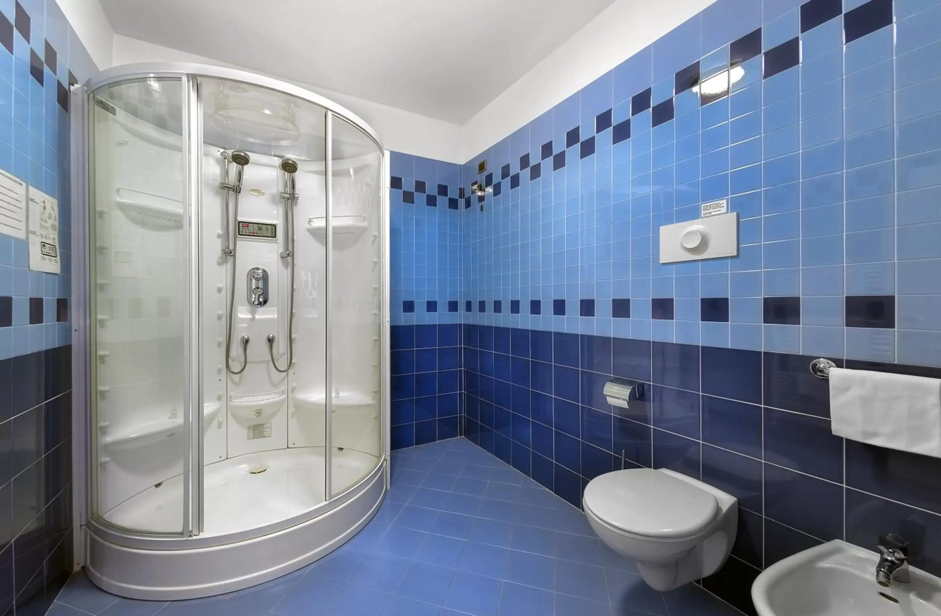 Bathroom in Hotel Motel Sporting