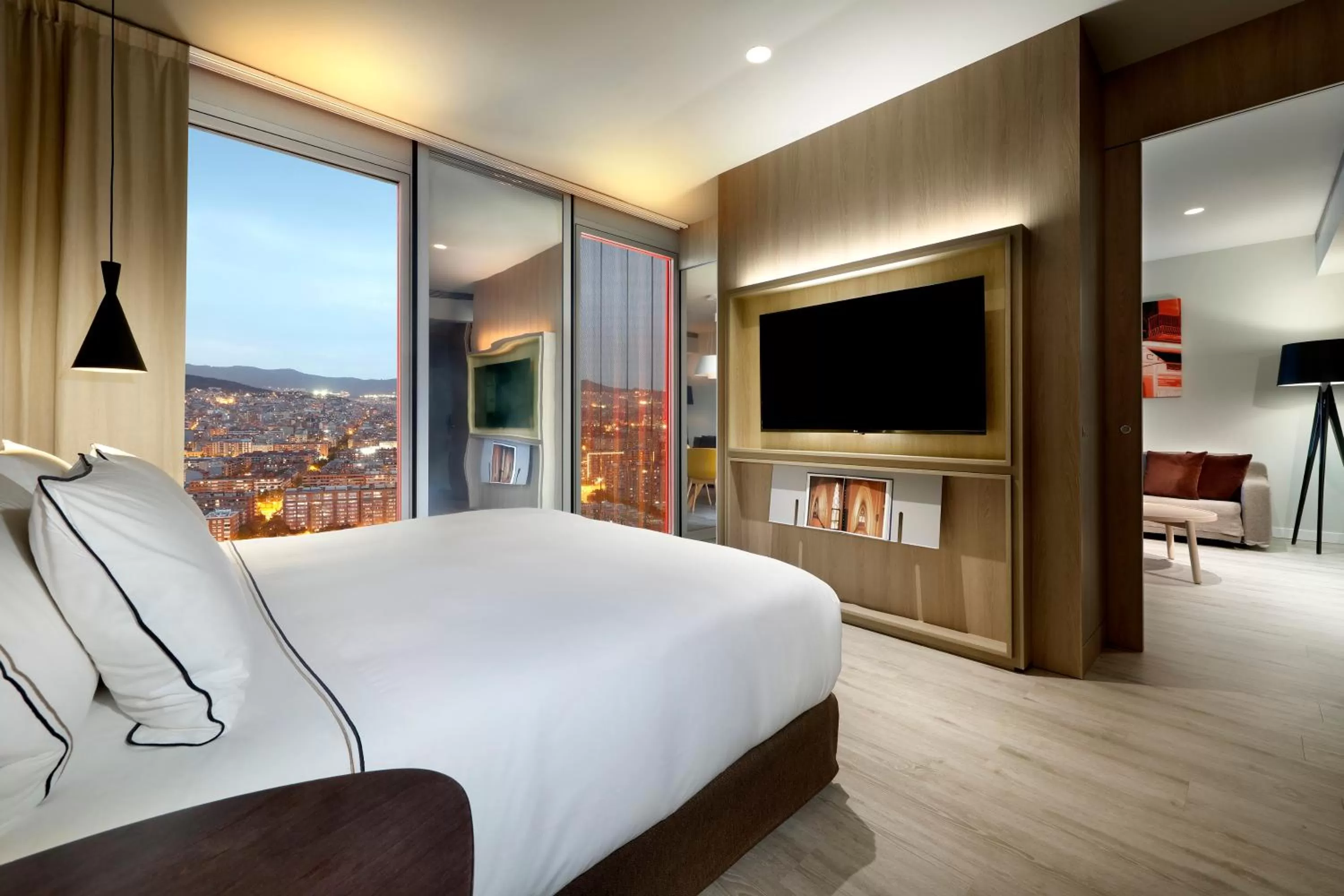 Bed in Melia Barcelona Sky 4* Sup