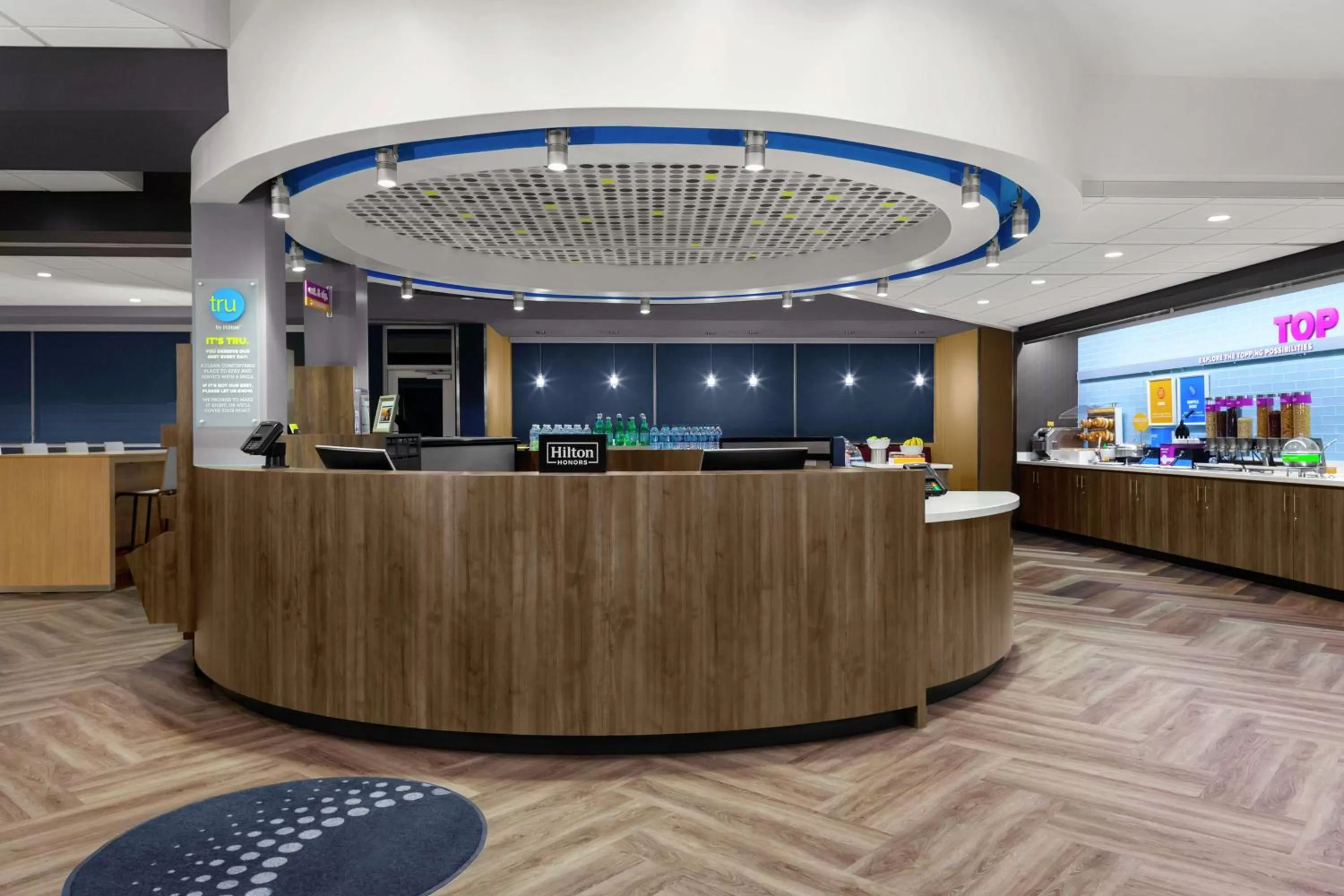 Breakfast in Tru By Hilton Gilbert