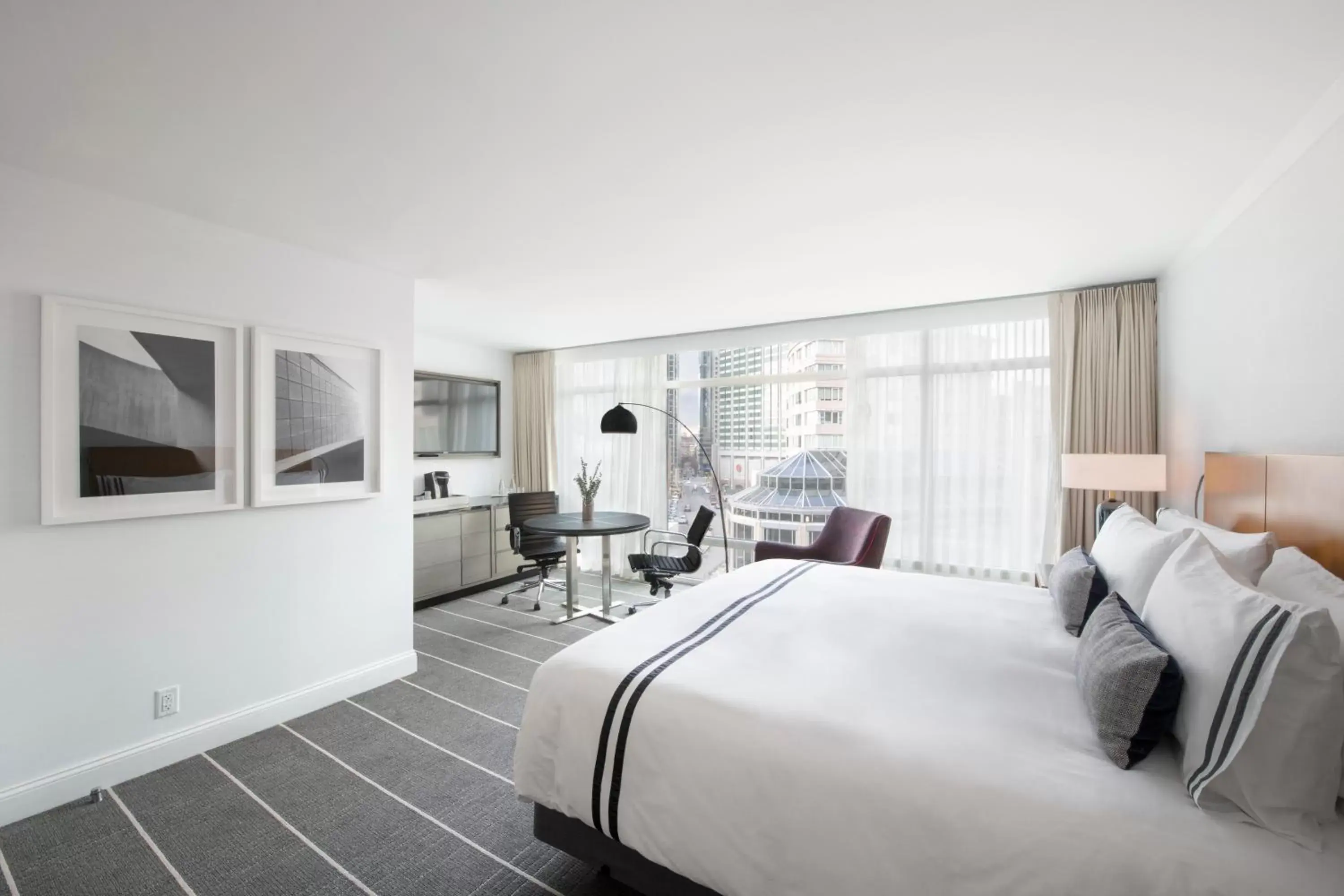 Bedroom in The Colonnade Hotel