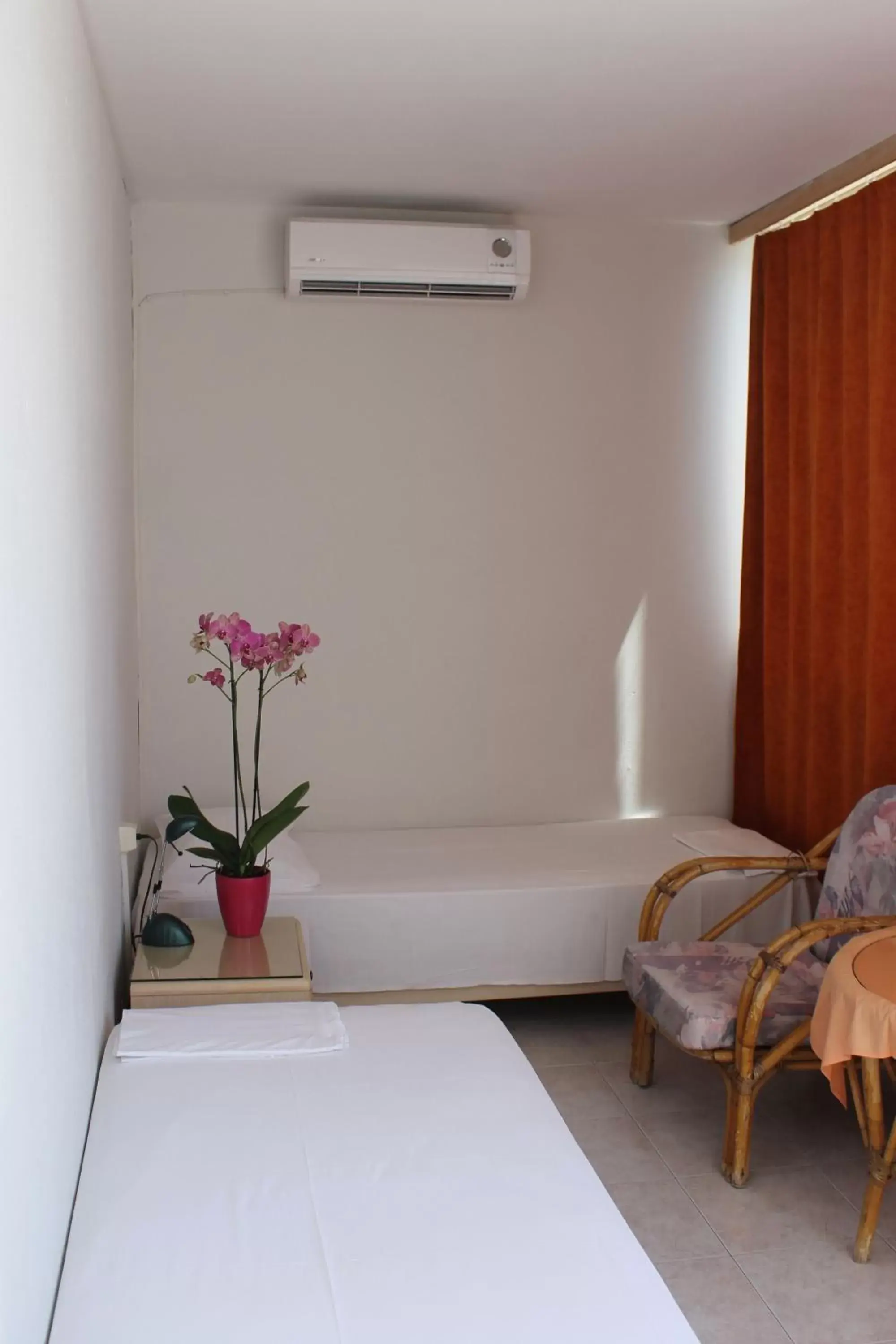 Photo of the whole room, Bed in Savoy City Hotel Photo of the whole room, Bed in Savoy City Hotel