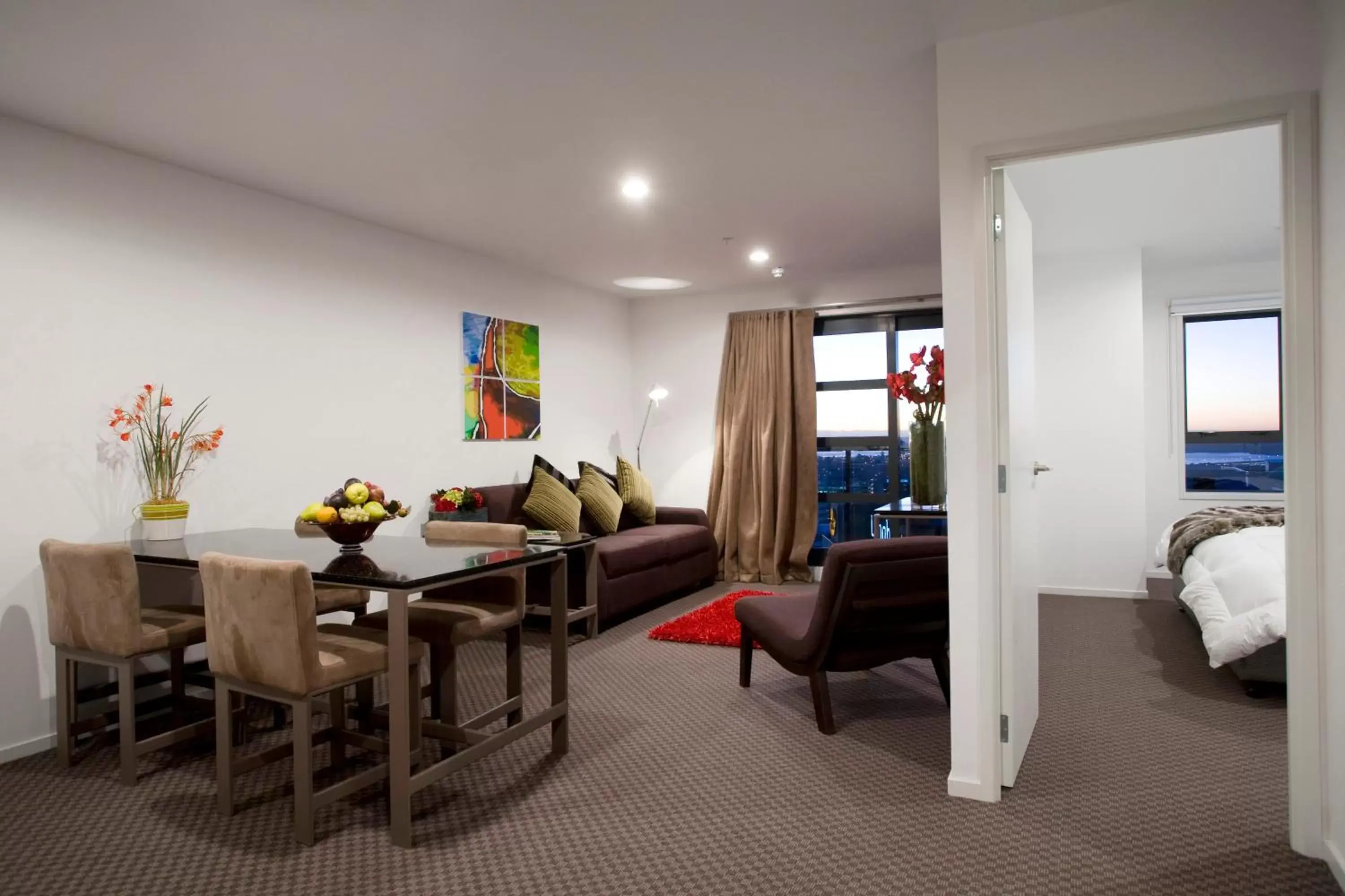 Photo of the whole room, Dining Area in Nesuto St Martins Apartment Hotel