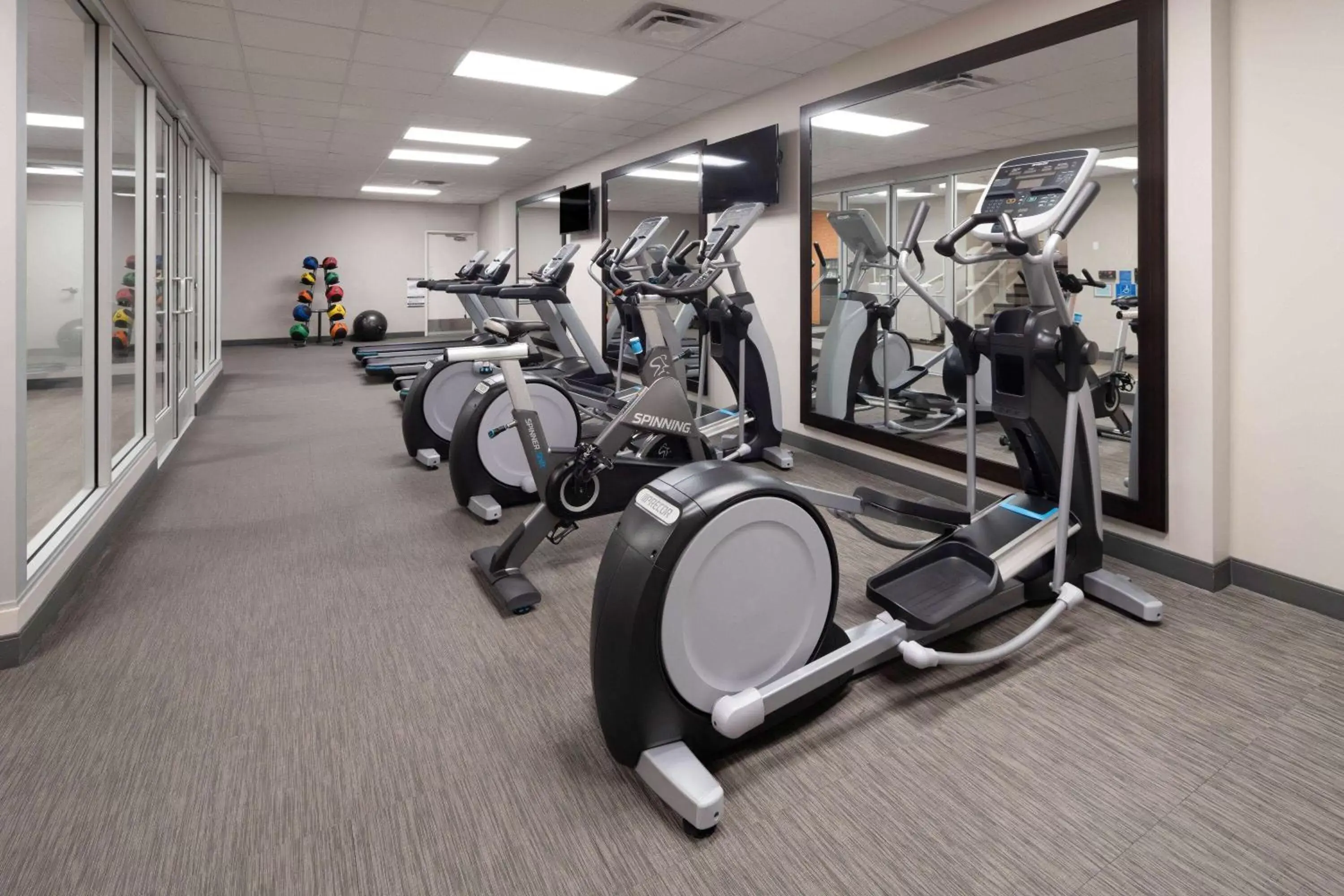 Fitness centre/facilities, Fitness Center/Facilities in La Quinta by Wyndham LAX