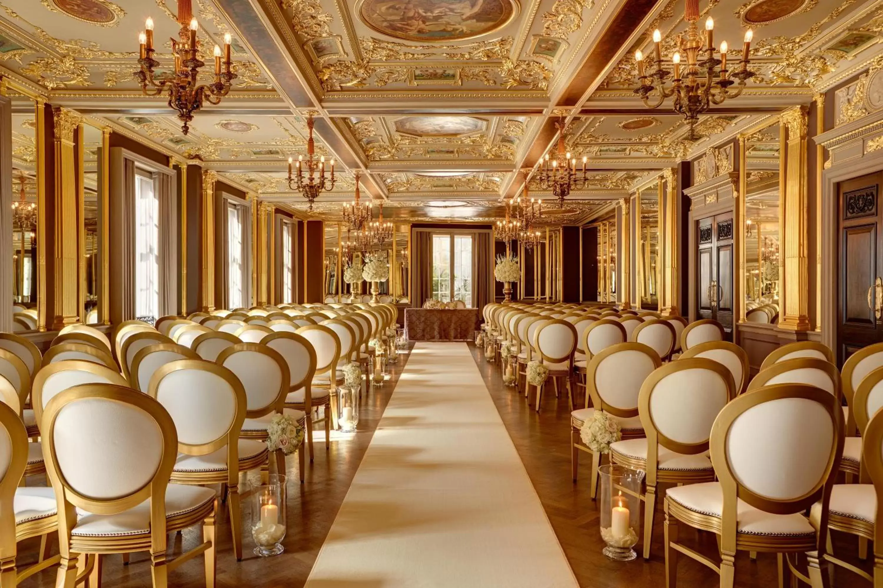 Banquet/Function facilities in Hotel Cafe Royal