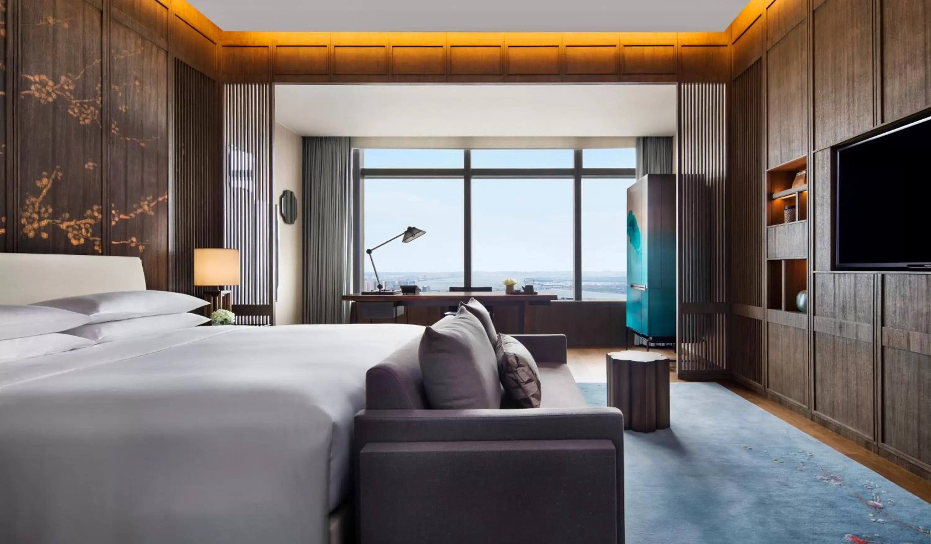 King Room with River View in Park Hyatt Hangzhou King Room with River View in Park Hyatt Hangzhou