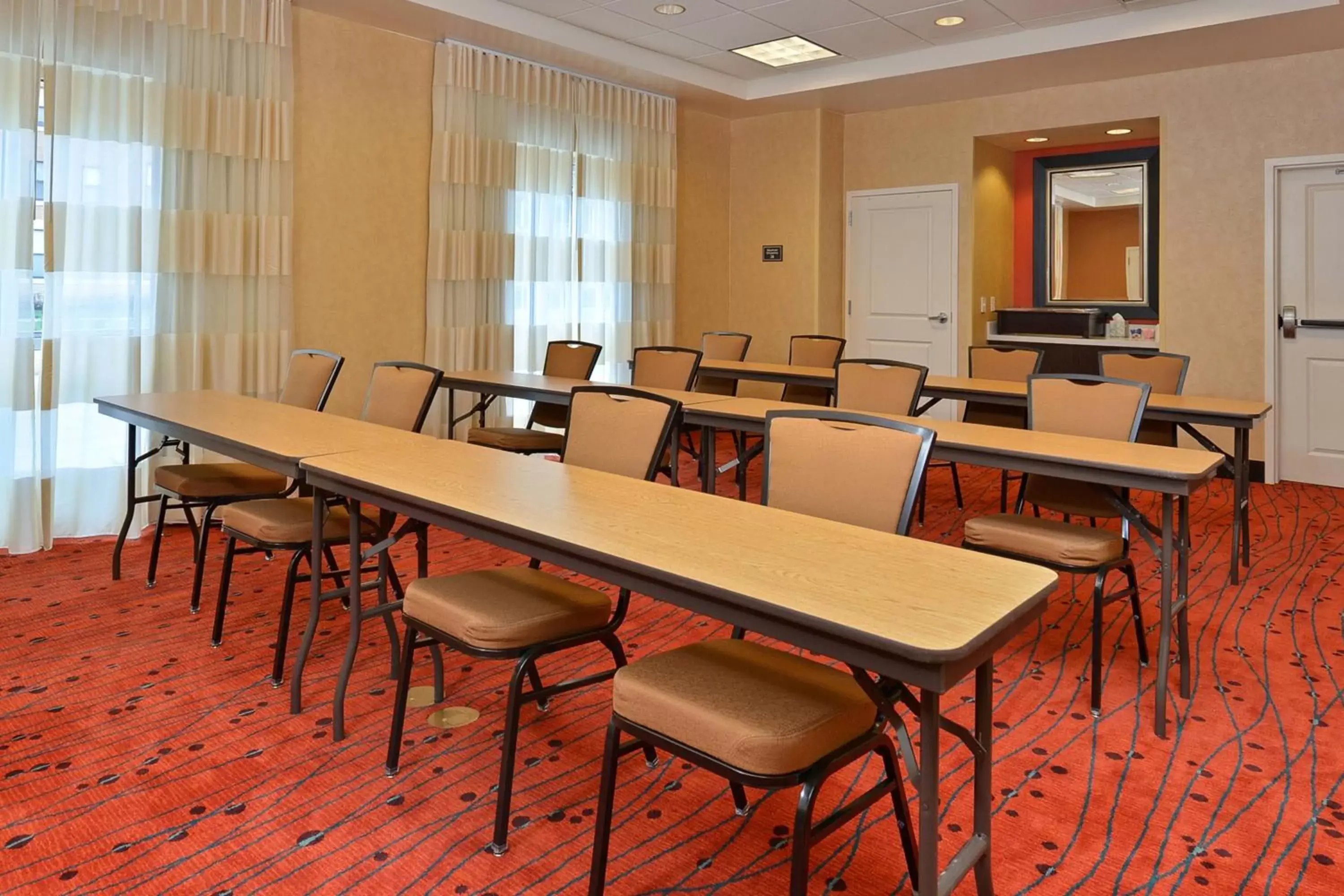 Meeting/conference room in Residence Inn by Marriott Des Moines Downtown