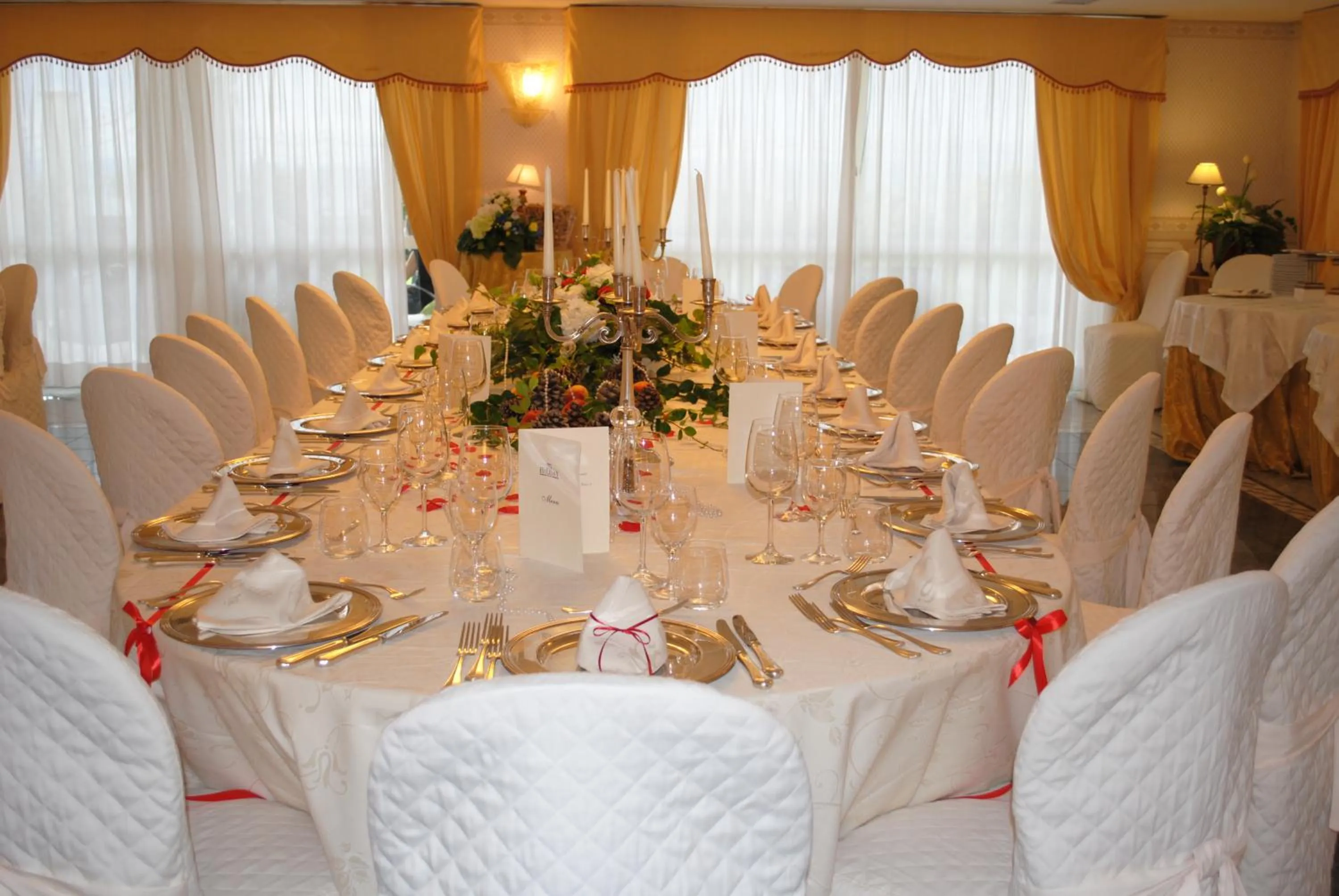 Restaurant/places to eat in Hotel Holiday Sul Lago