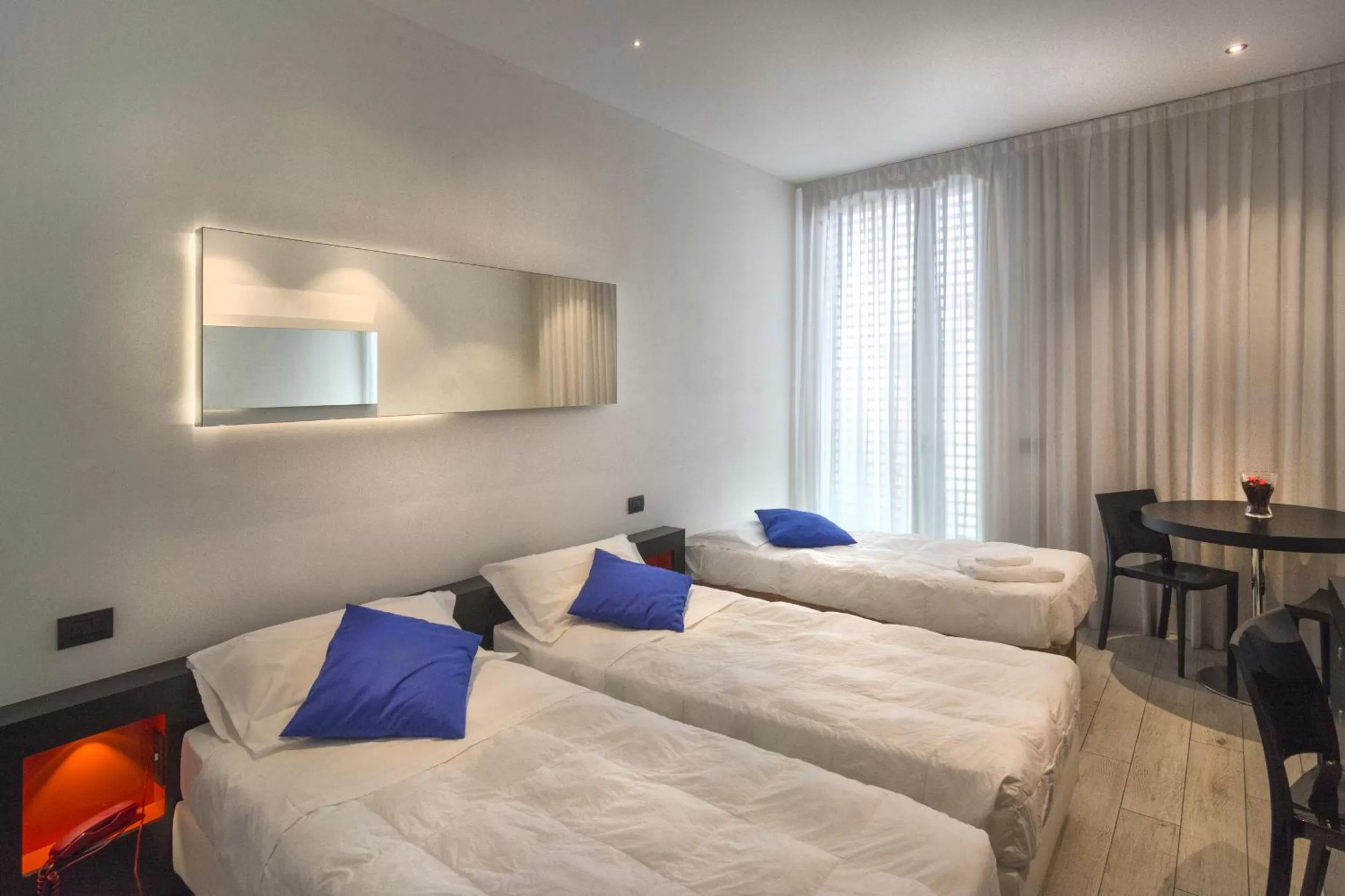 Bedroom, Bed in Blue Shades Hotel