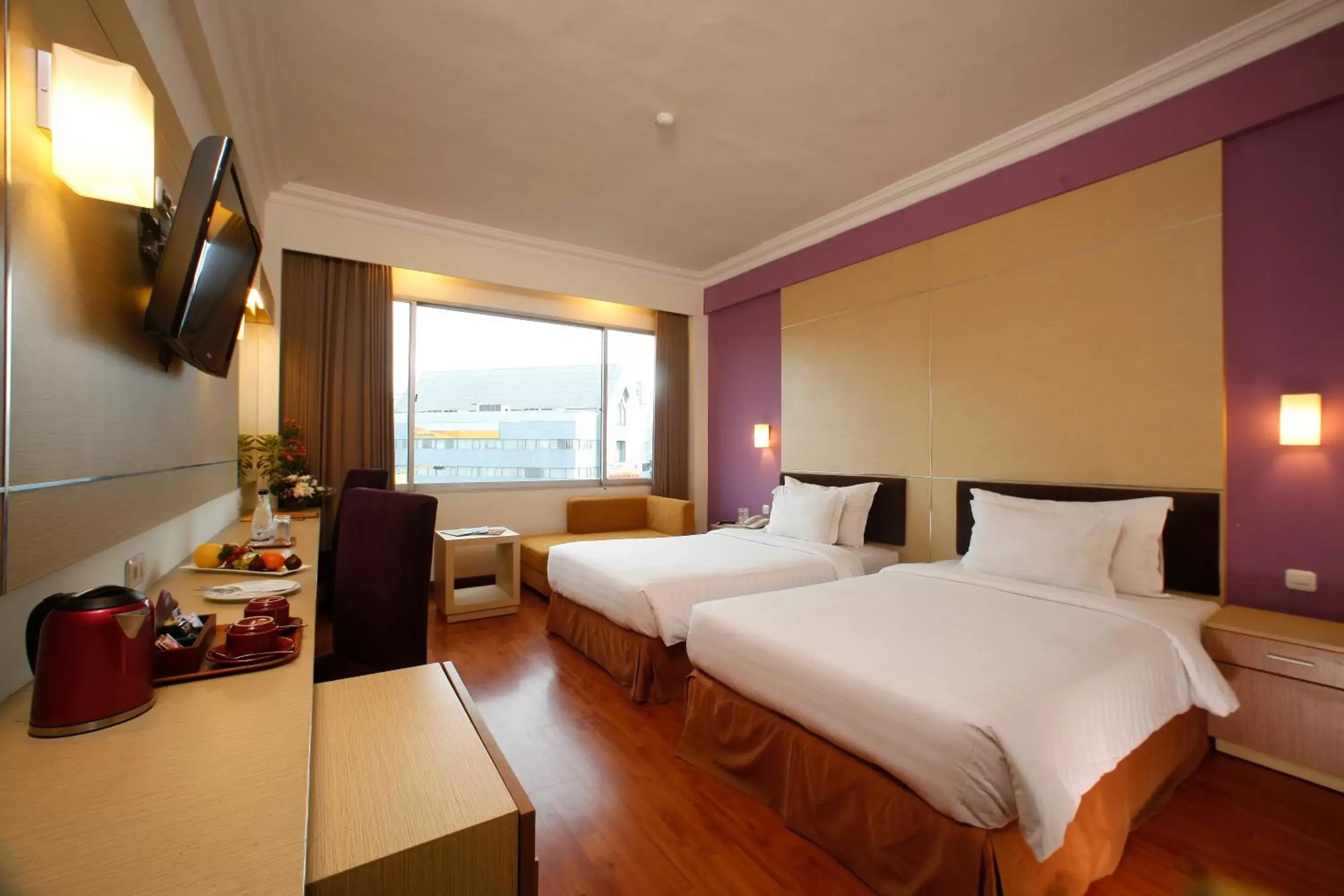 Bed in Grand Inna Tunjungan