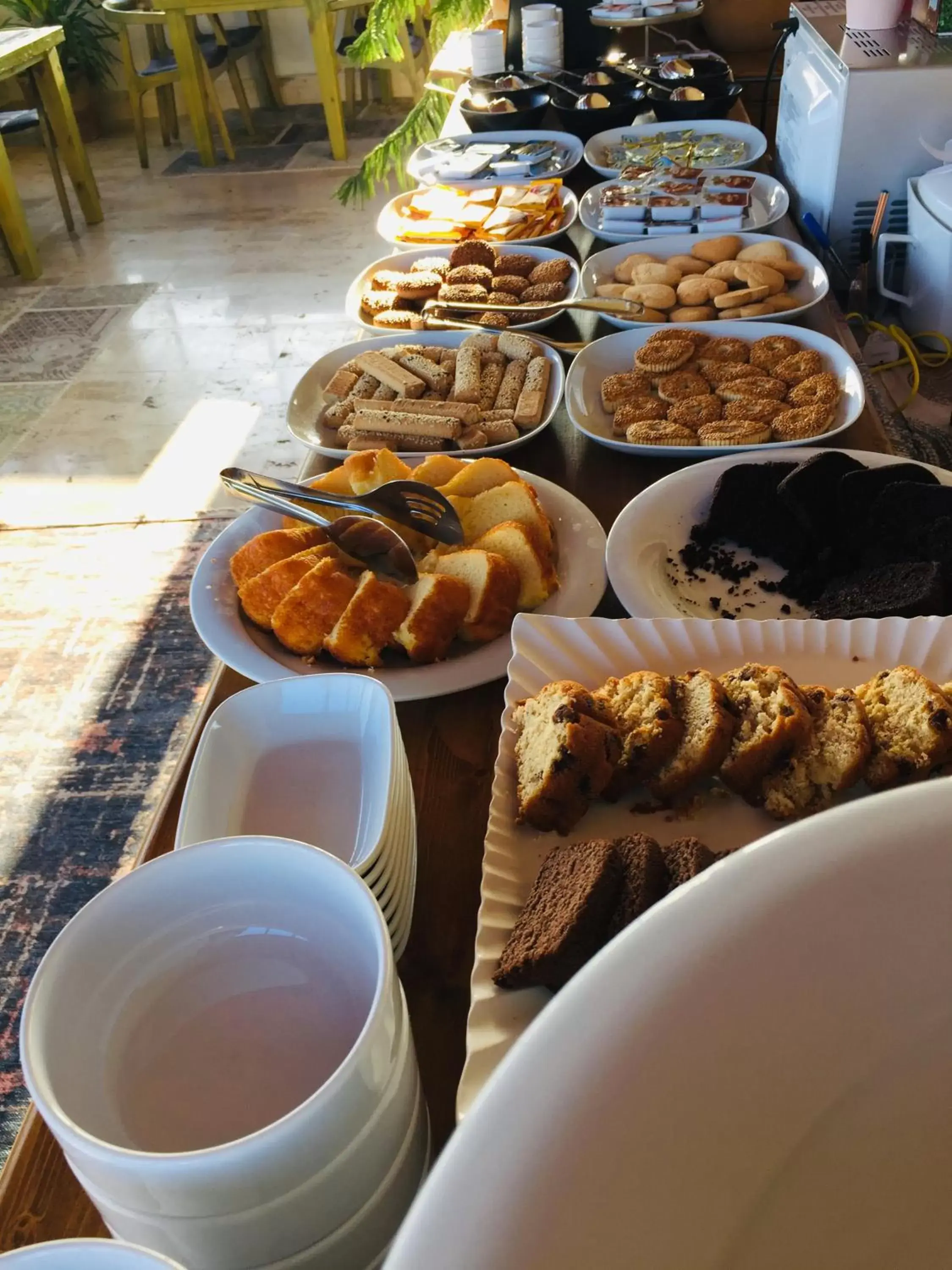 Breakfast in Caravanserai Inn Hotel