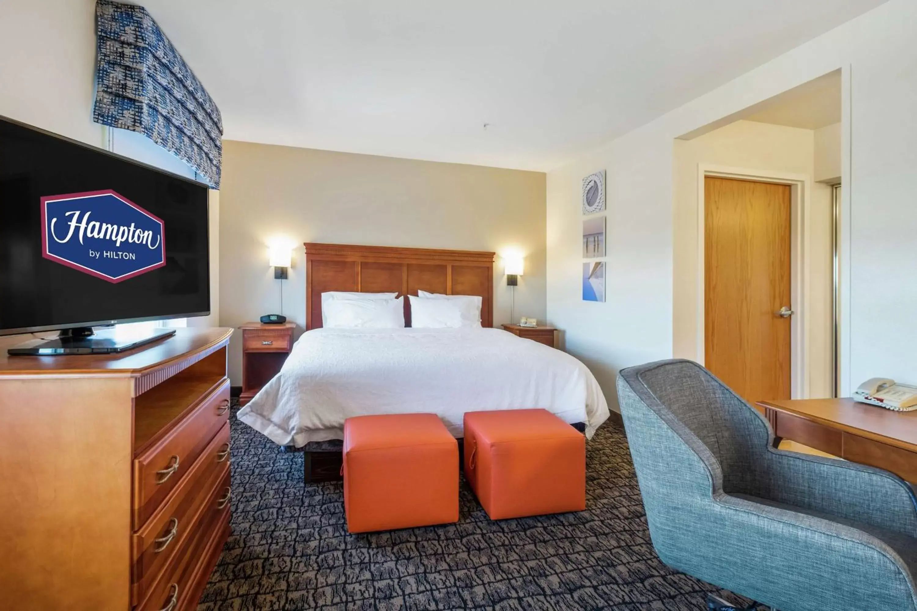 Bedroom in Hampton Inn & Suites Rockland