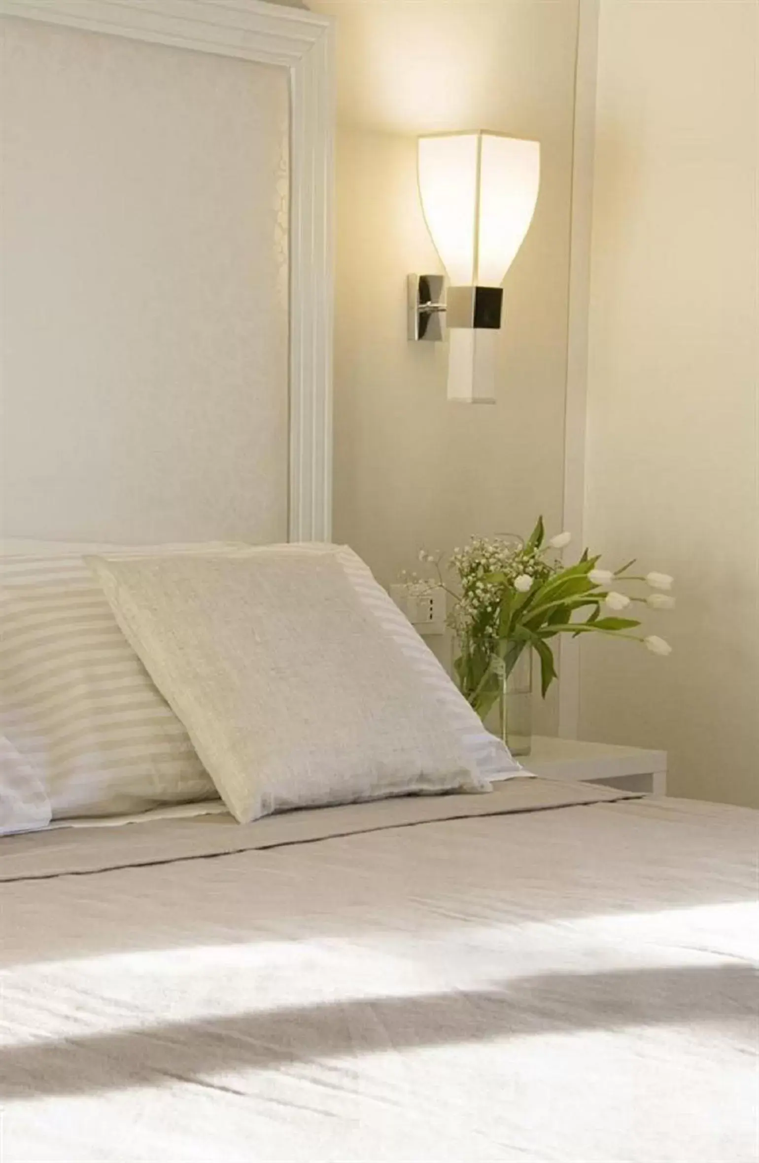 Decorative detail, Bed in Residenza Scipioni Luxury B&B