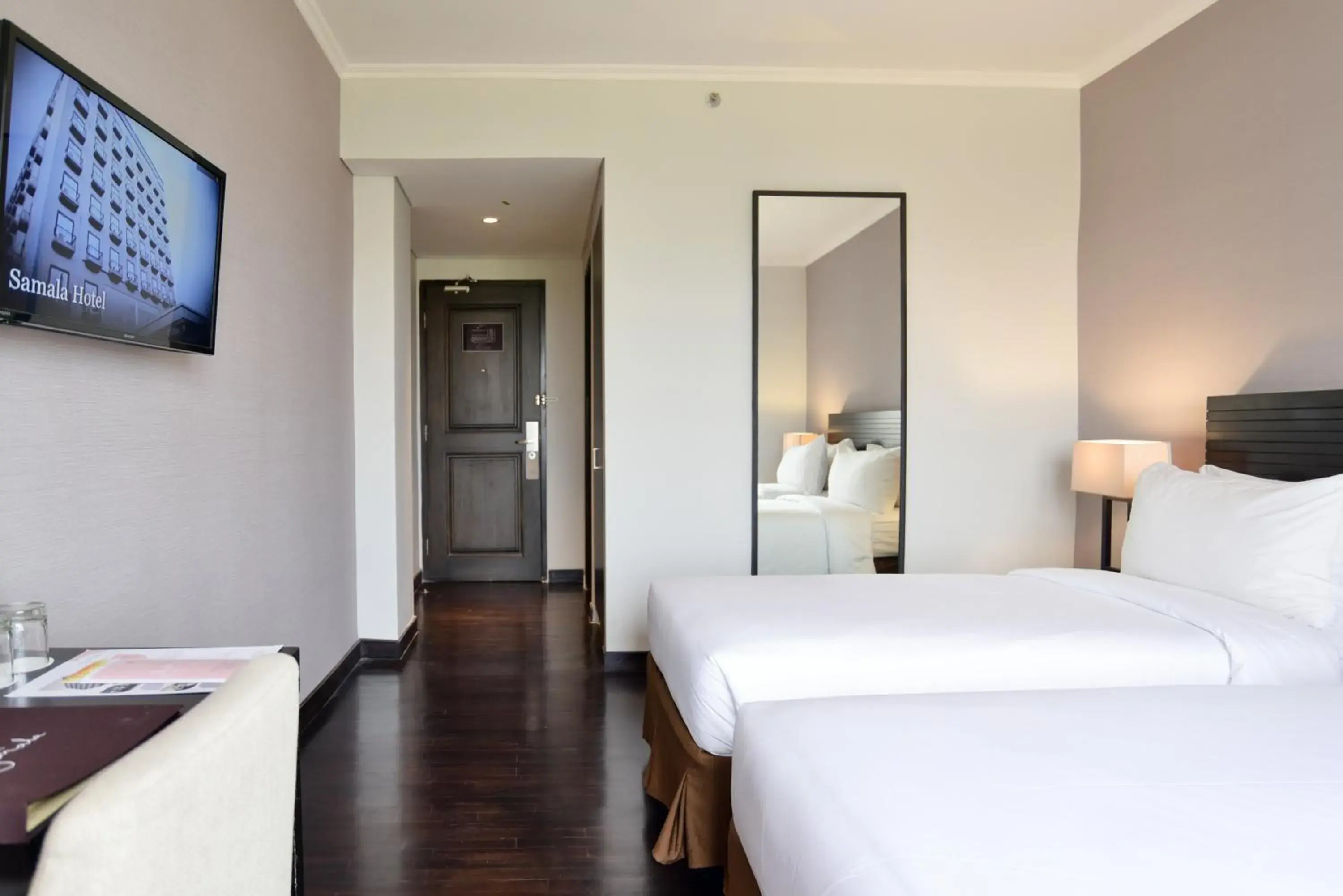 Bedroom in Samala Hotel Jakarta Cengkareng