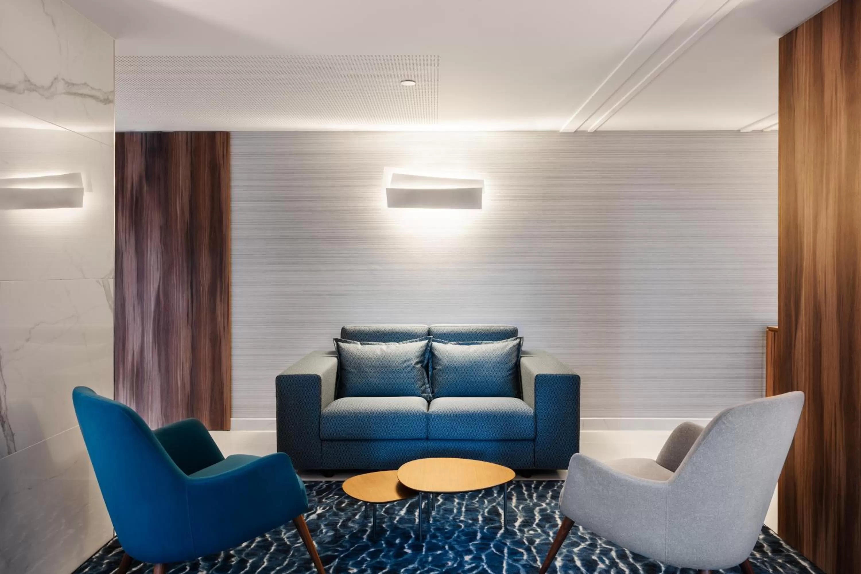 Seating area in Exe Saldanha