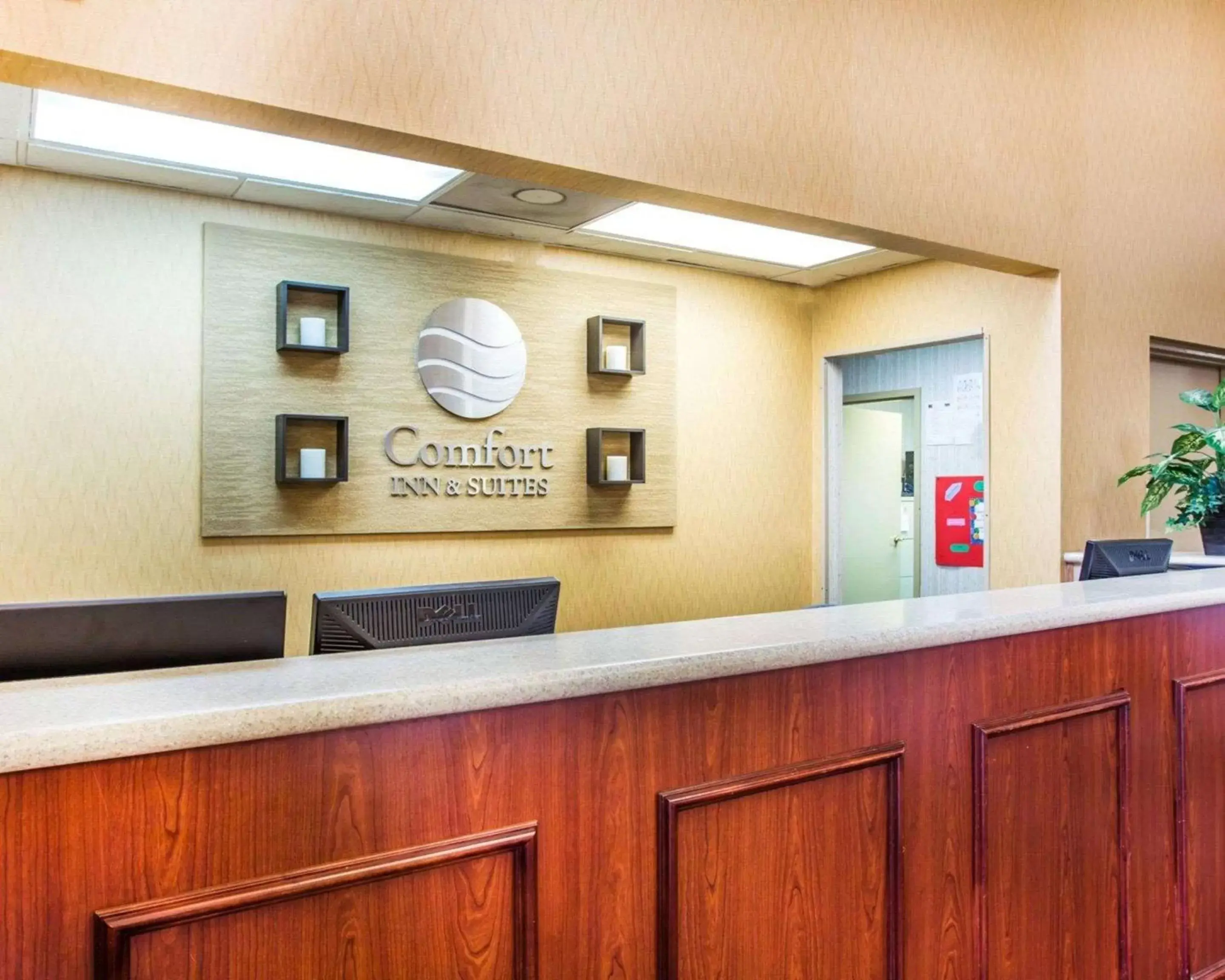 Lobby or reception, Lobby/Reception in Comfort Inn & Suites at Stone Mountain