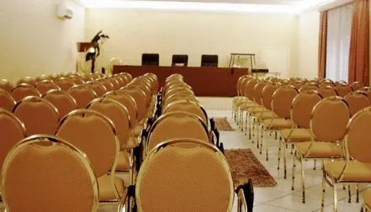 Business facilities in Ares Hotel