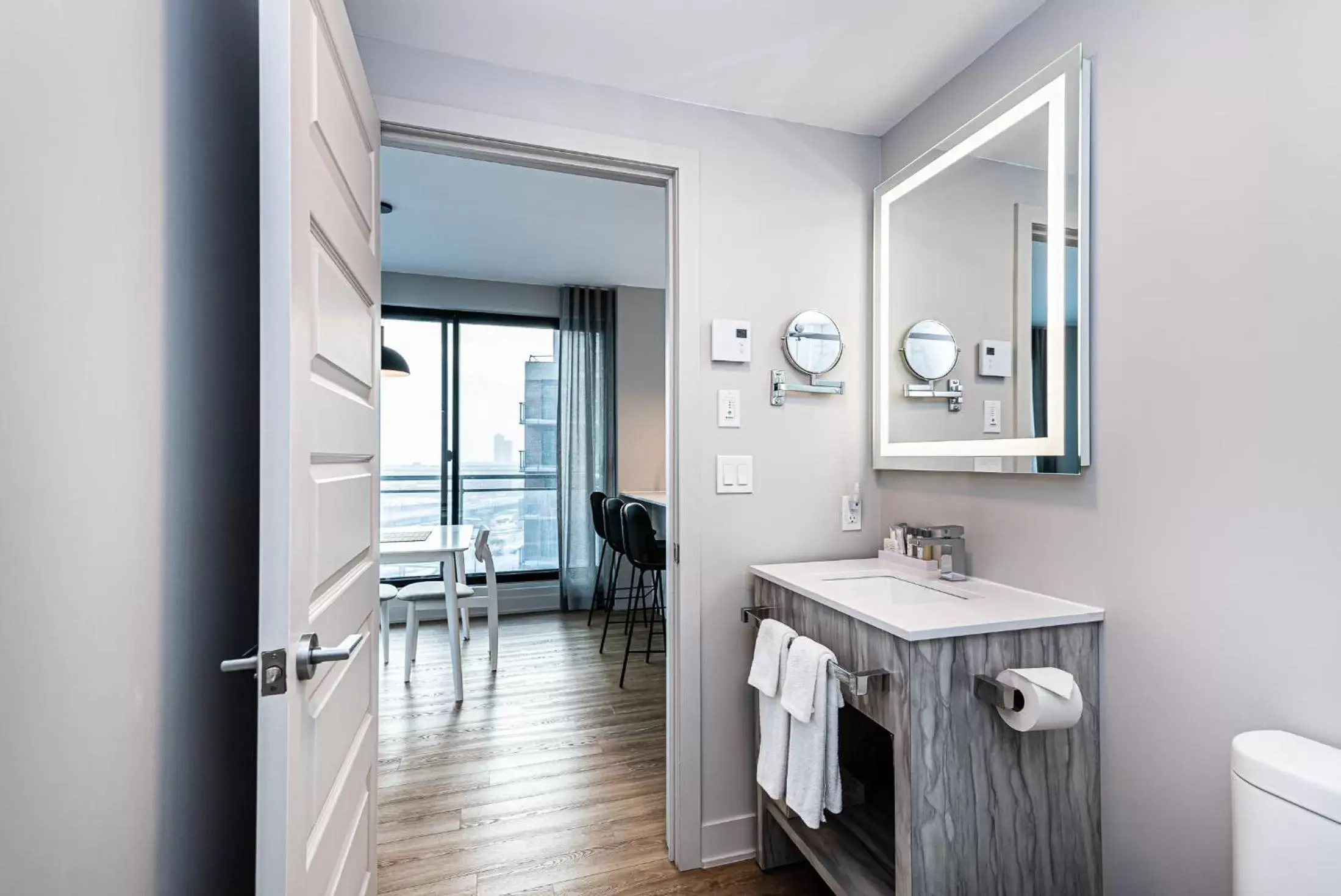 Bathroom in WRFY Griffintown Apartment